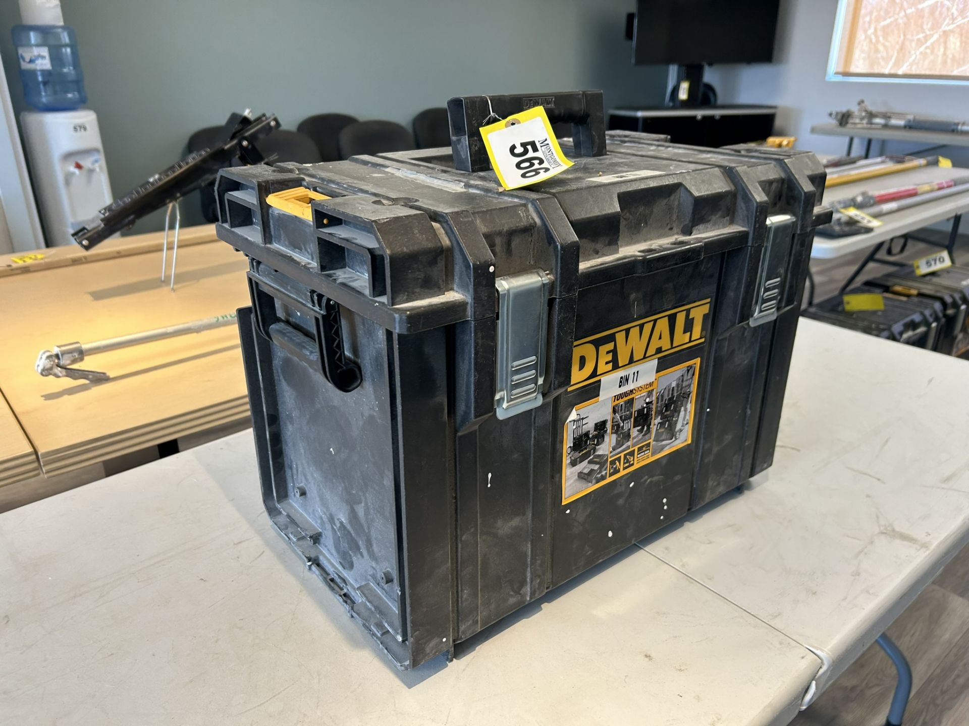 DEWALT TOUGH SYSTEM TOOL BOX 21"X12"X16" - Image 2 of 4