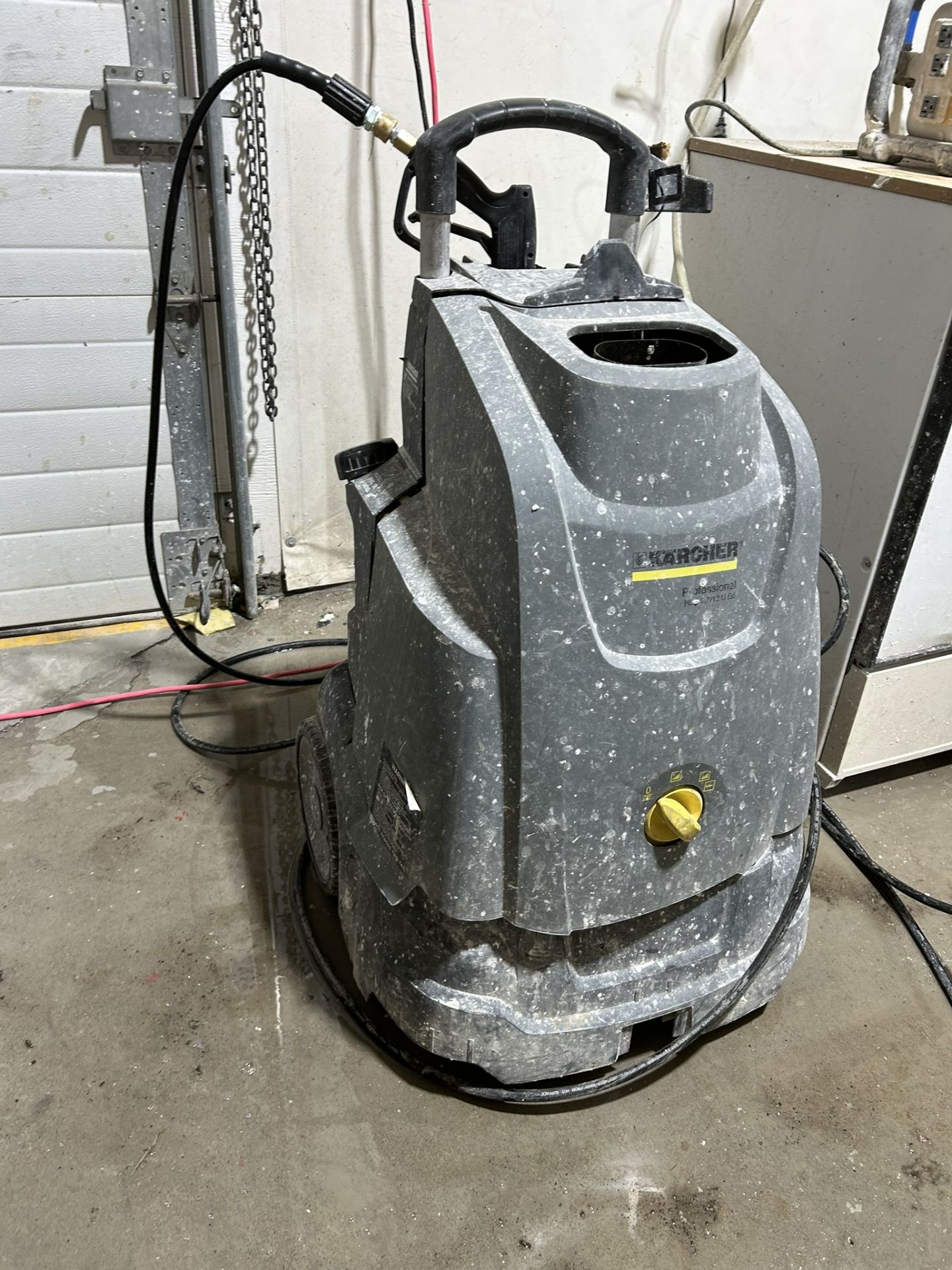 KARCHER DIESEL FIRED HOT WATER PRESSURE WASHER 120V S/N 010288