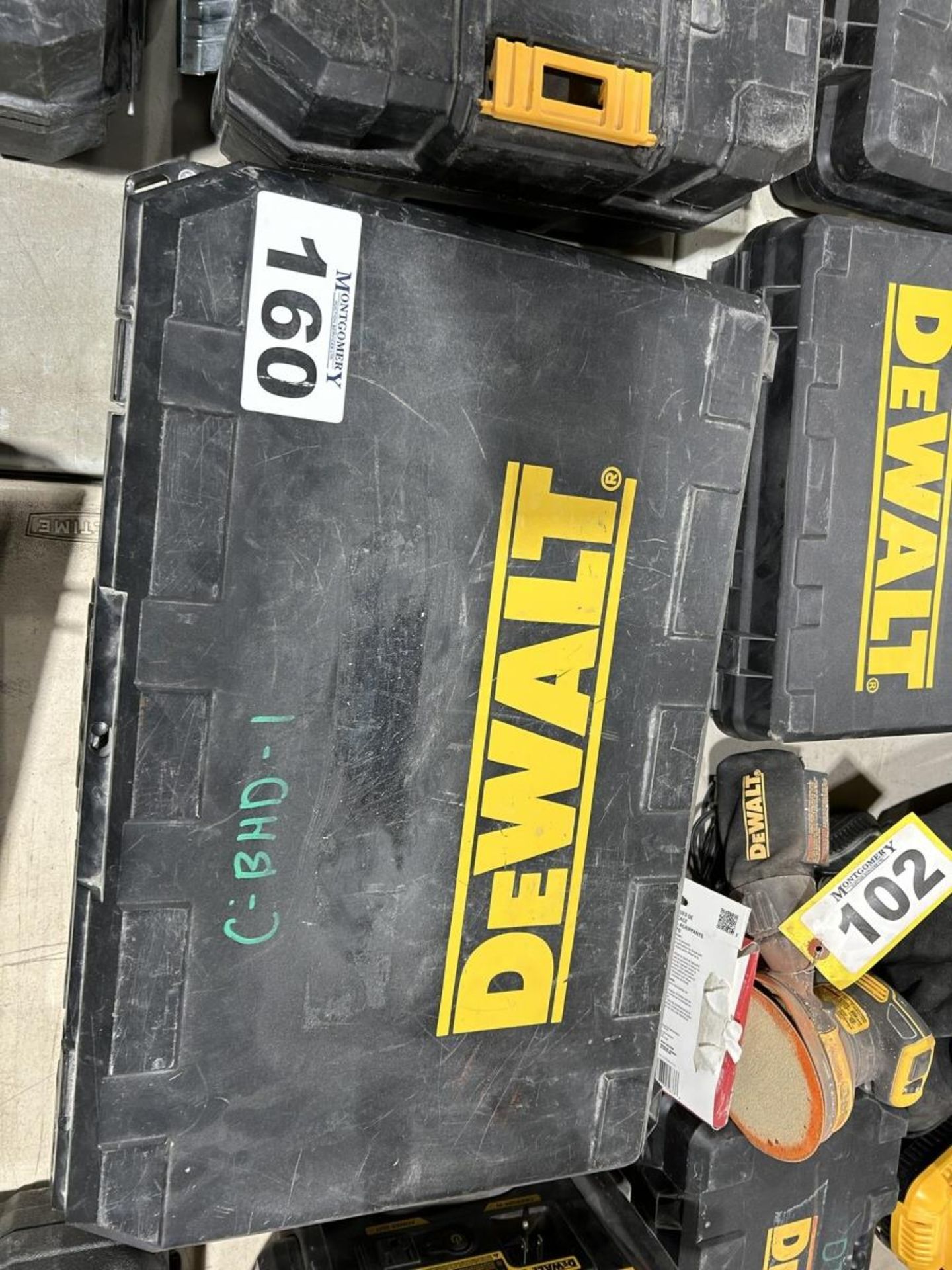 DEWALT D26502 ELEC. 1-3/4" ROTARY HAMMER DRILL - Image 6 of 6