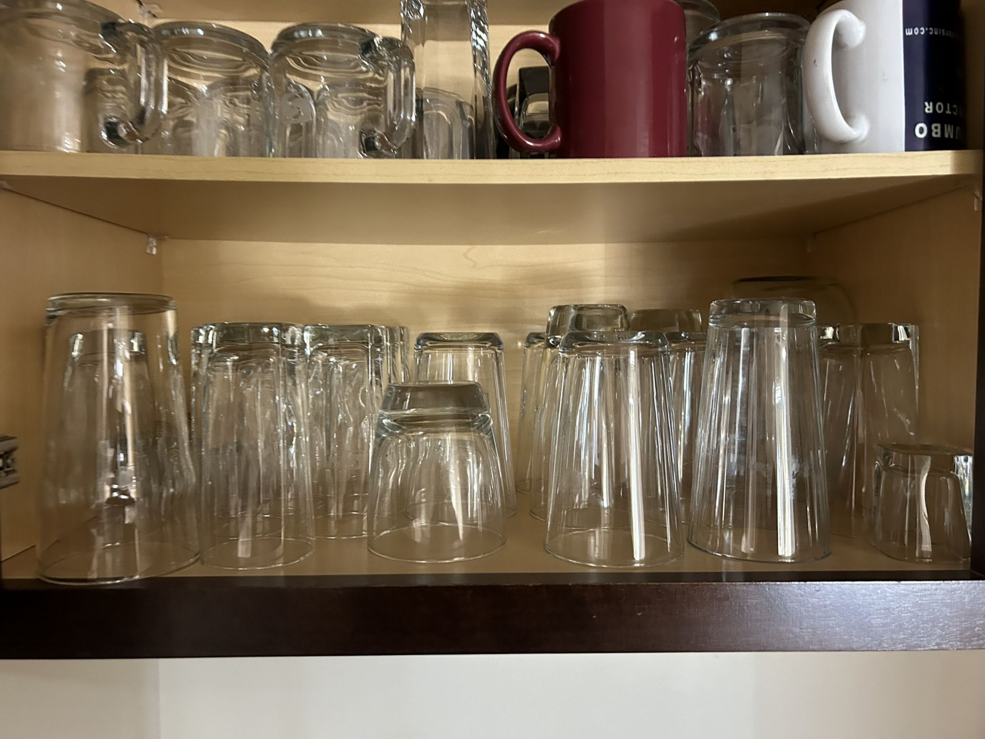 L/O ASSORTED GLASSES, INSULATED TRAVEL MUGS, CUPS, ETC. - Image 4 of 7