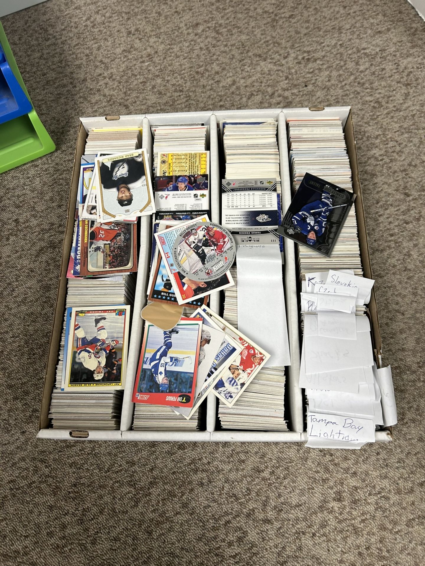 L/O ASSORTED HOCKEY CARDS