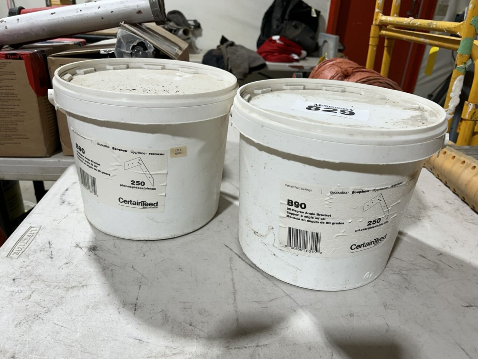 CERTAINTEED 90 DEGREE ANGLE BRACKETS