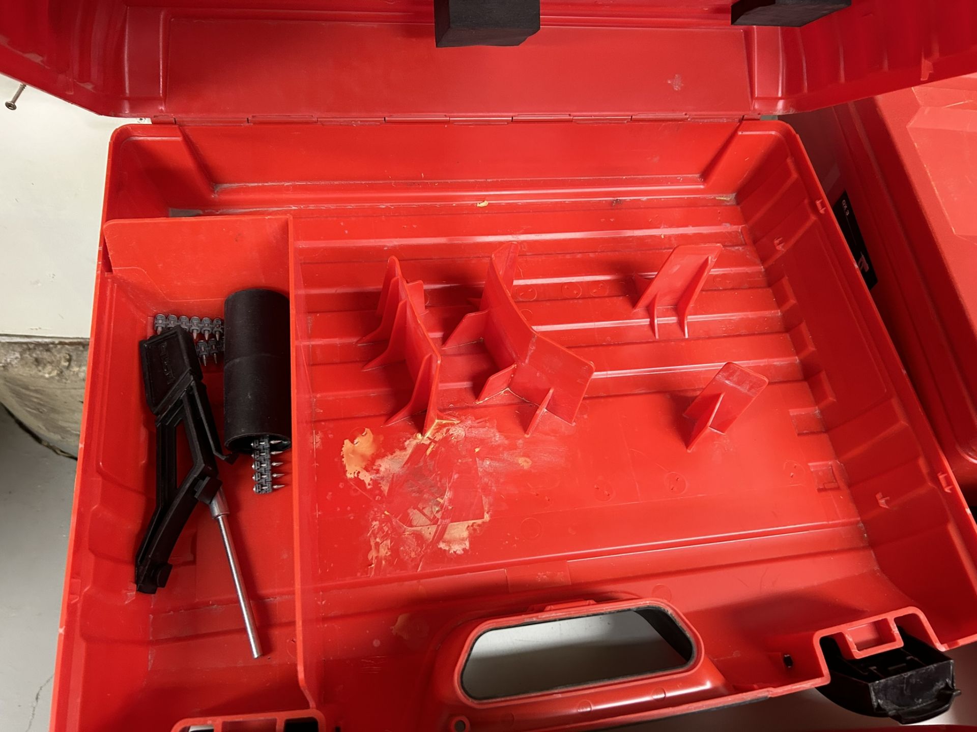 HILTI GX 3 GAS-ACTUATED FASTENING TOOL GAS NAILER WITH SINGLE POWER SOURCE FOR DRYWALL TRACK, - Image 6 of 6