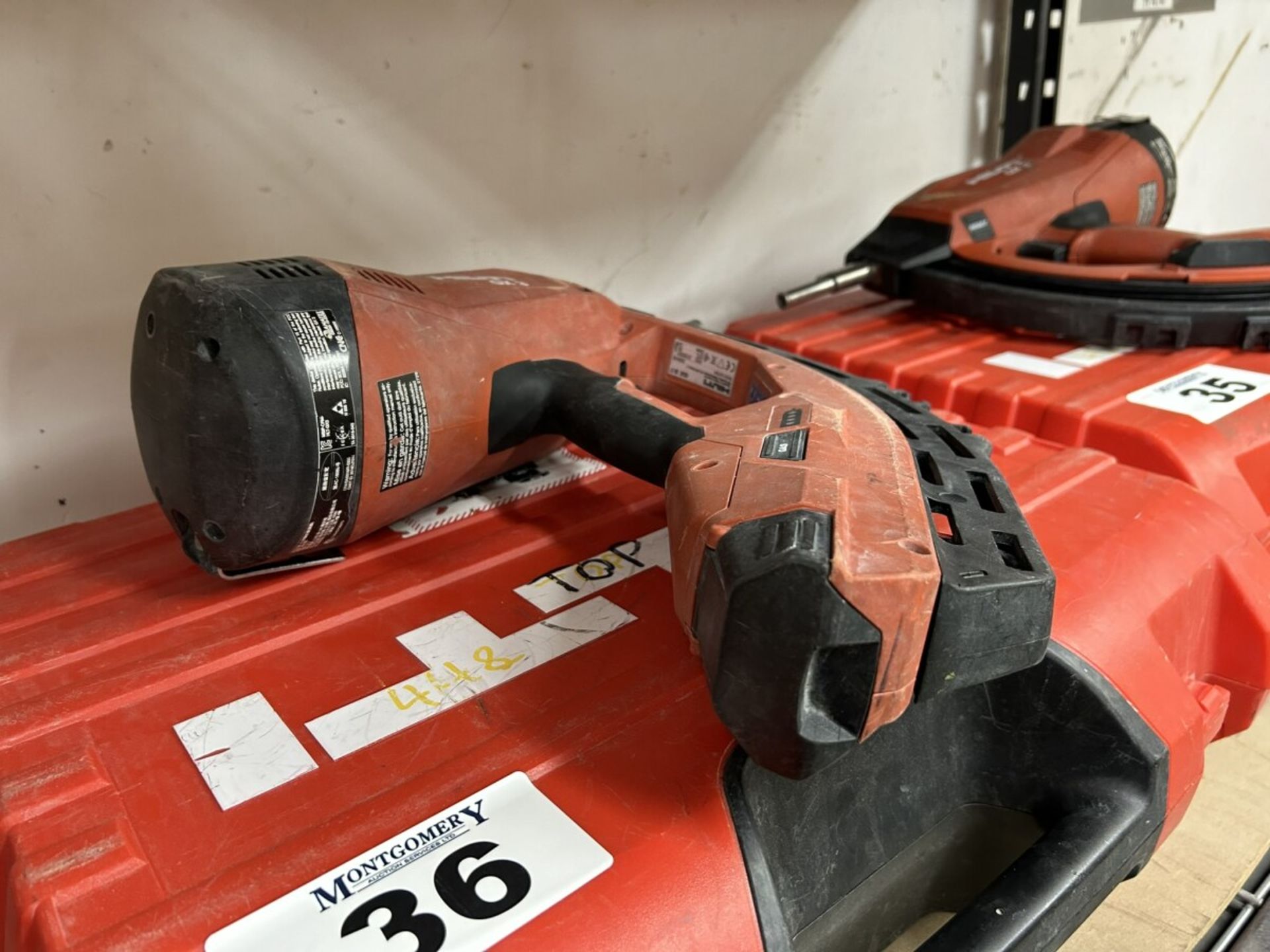 HILTI GX 3 GAS-ACTUATED FASTENING TOOL GAS NAILER WITH SINGLE POWER SOURCE FOR DRYWALL TRACK, - Image 4 of 6