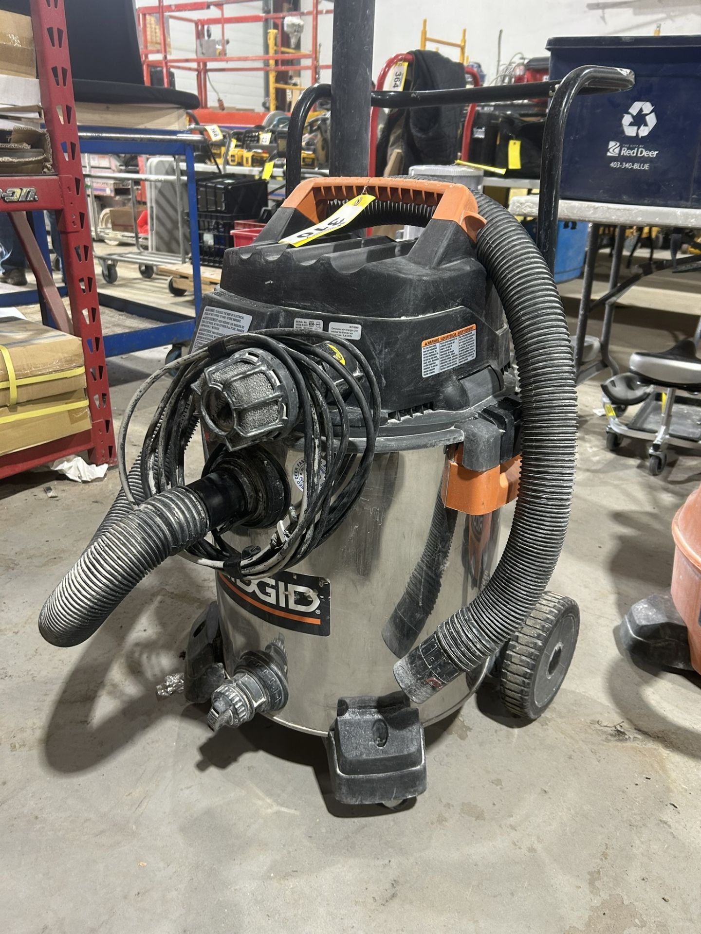 RIDGID 60 L STAINLESS STEEL WET/DRY SHOP VACUUM - Image 2 of 5