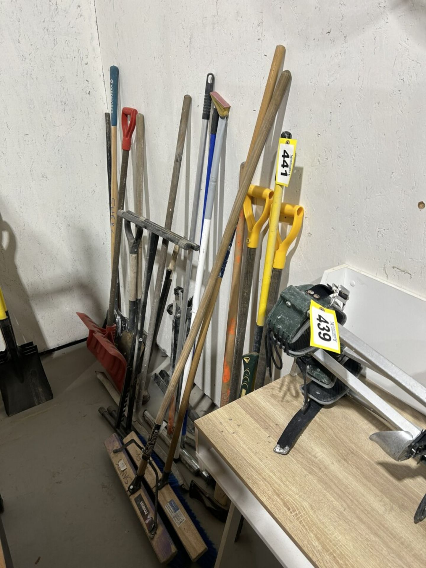 L/O ASSORTED SQUEEGEES, SLEDGE HAMMERS, SHOVELS, SNOW SHOVELS, AXE, ETC.