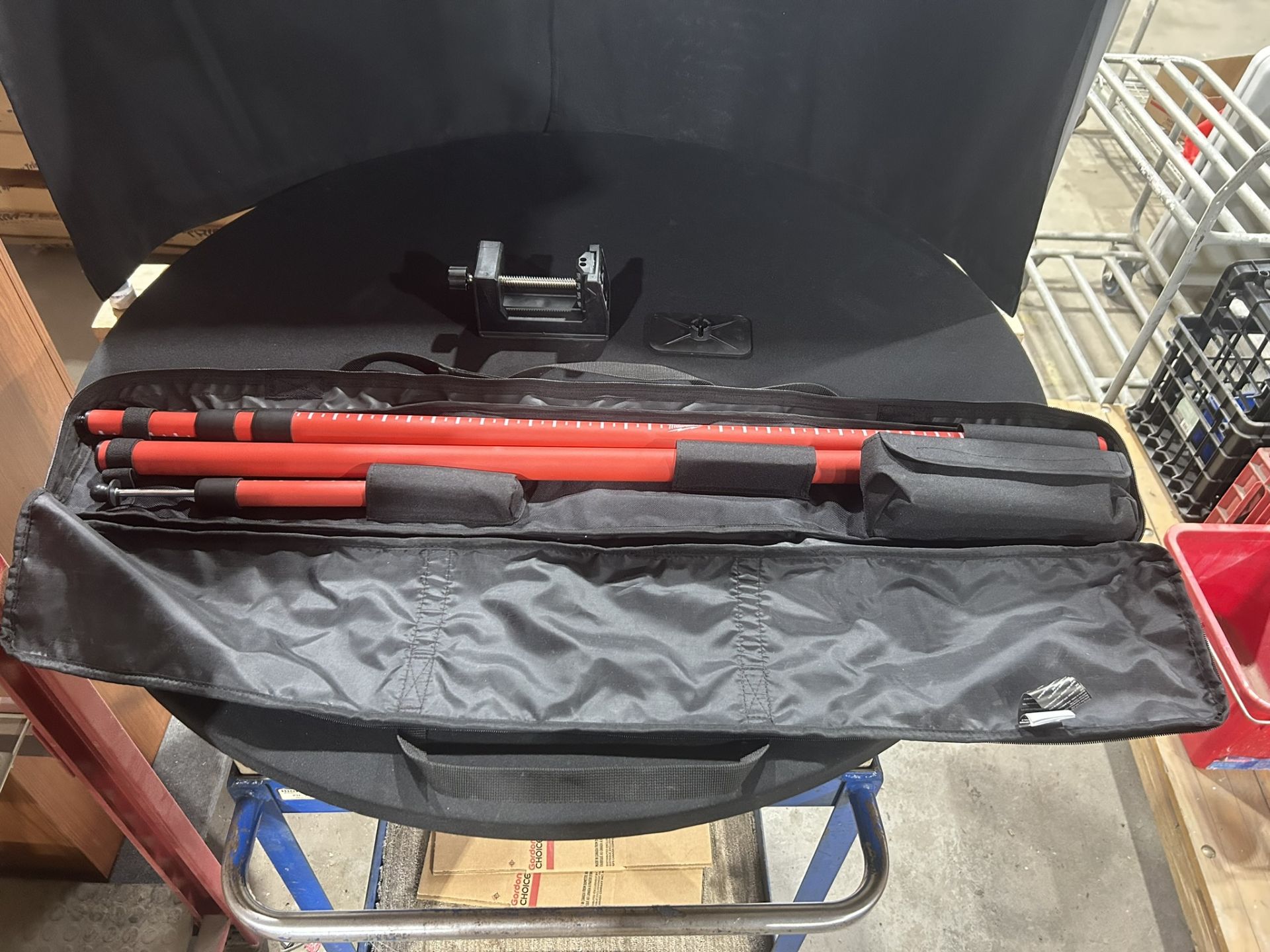 MILWAUKEE 12FT TELESCOPIC LASER POLE - Image 3 of 9