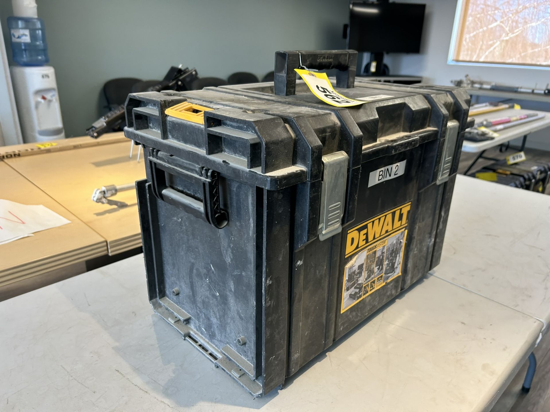 DEWALT TOUGH SYSTEM TOOL BOX 21"X12"X16" - Image 2 of 4