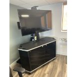 SAMSUNG 50" LED TV ON ROLLING PRESENTATION STAND