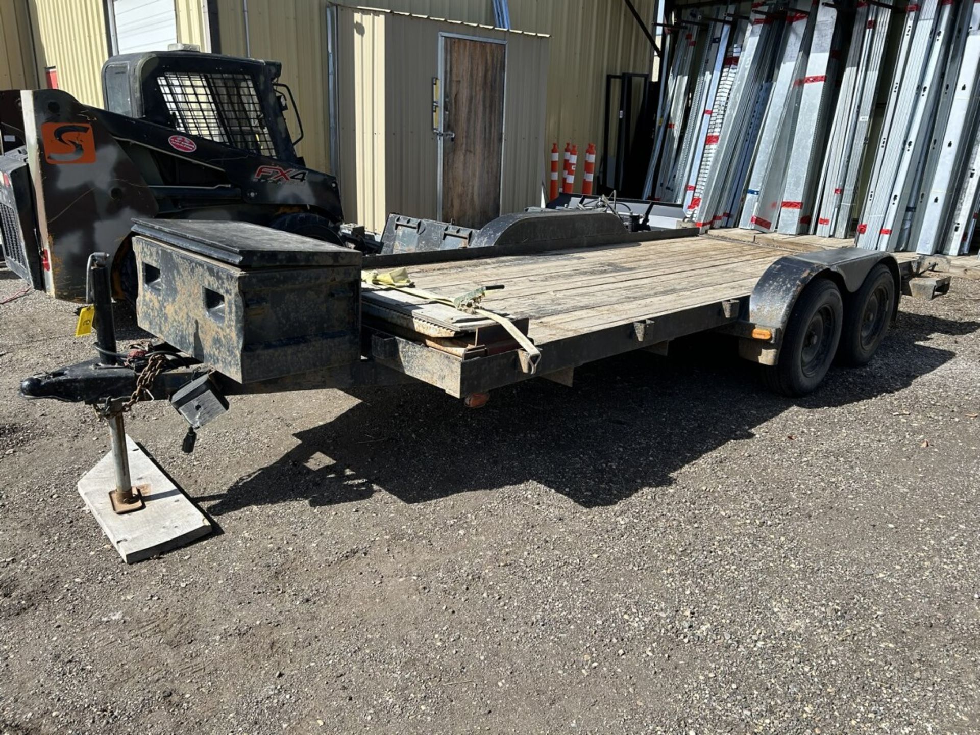 16 FT X 6.5 FT EQUIPMENT FLAT DECK TRAILER, T/A, W/ RAMPS - Image 7 of 11