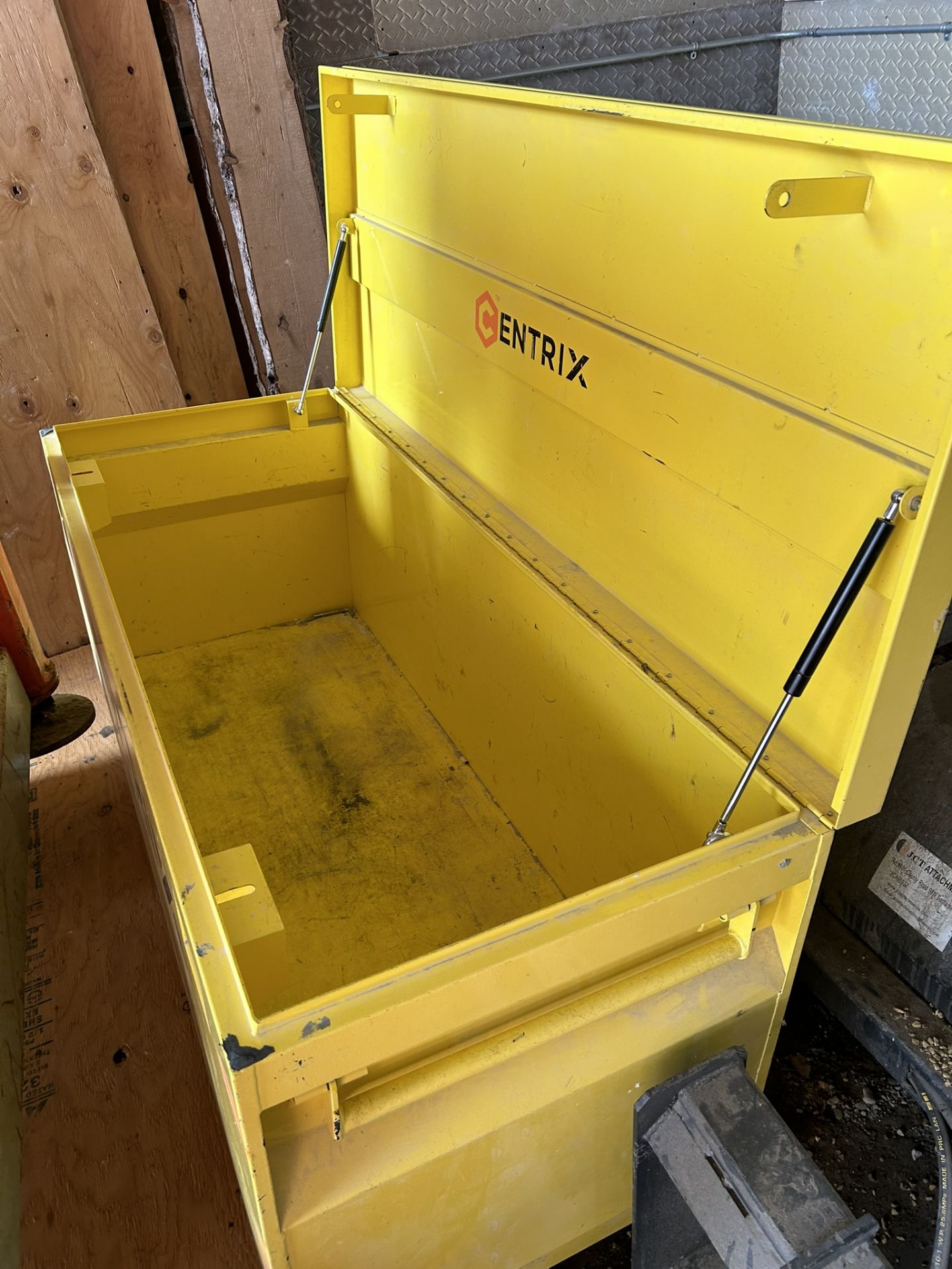 CENTIX ROLLING METAL JOB SITE TOOL BOX 60"X24"X32"H - Image 3 of 5