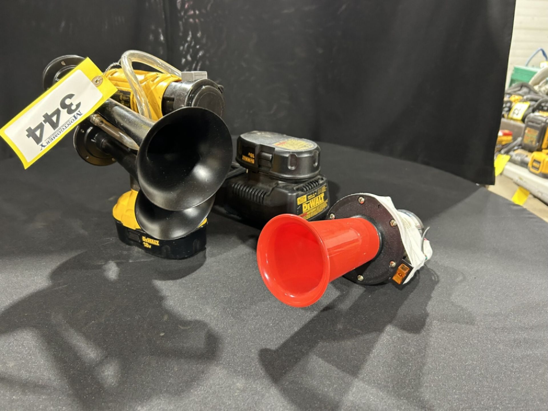 CUSTOM DEWALT CORDLESS AIR HORN W/ BATTERIES AND CHARGER