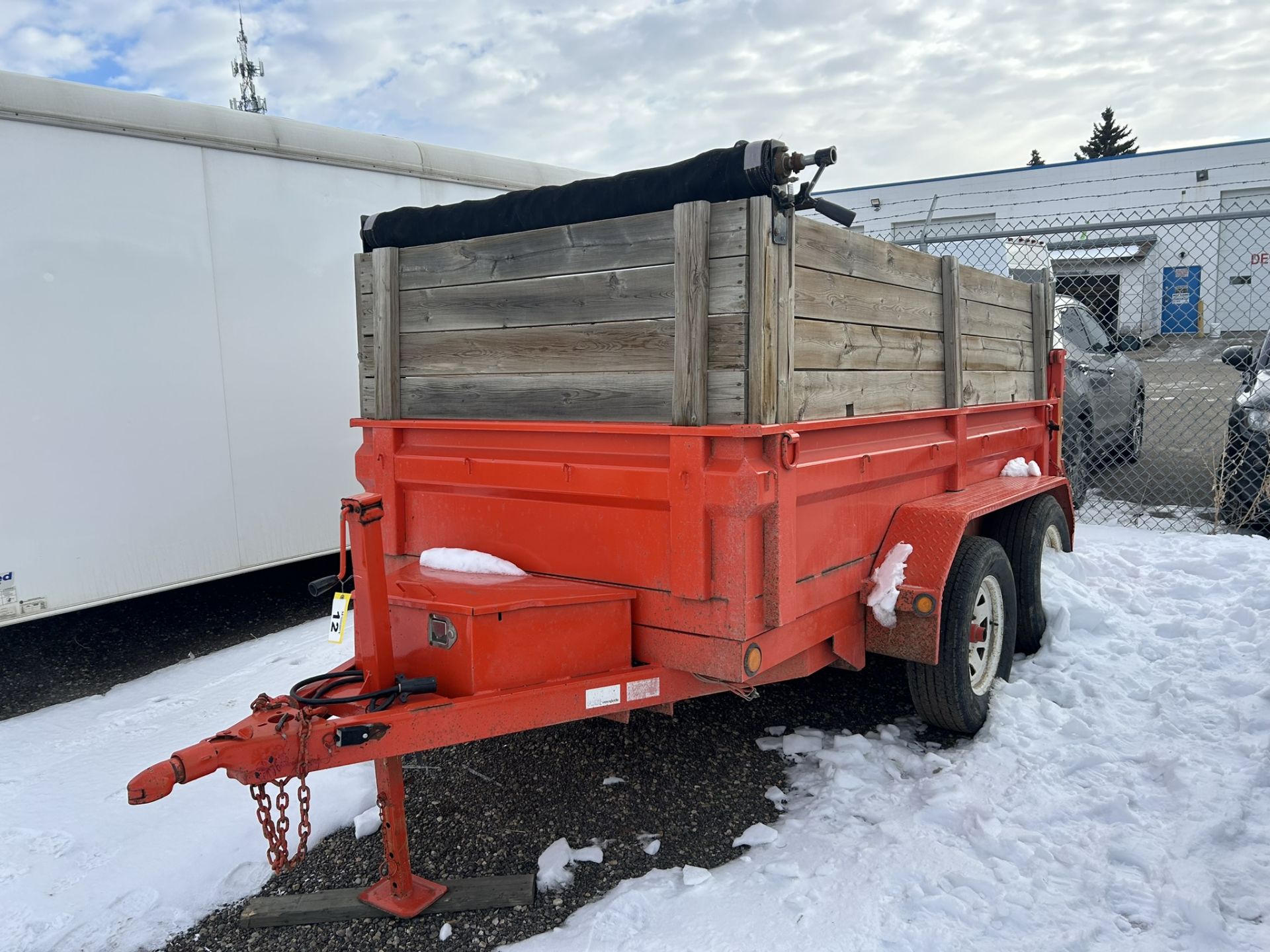 10 FT X 5 FT T/A HYD. DUMP TRAILER W/ STOCK RACKS, ROLLING COVER S/N 041734 - Image 2 of 6