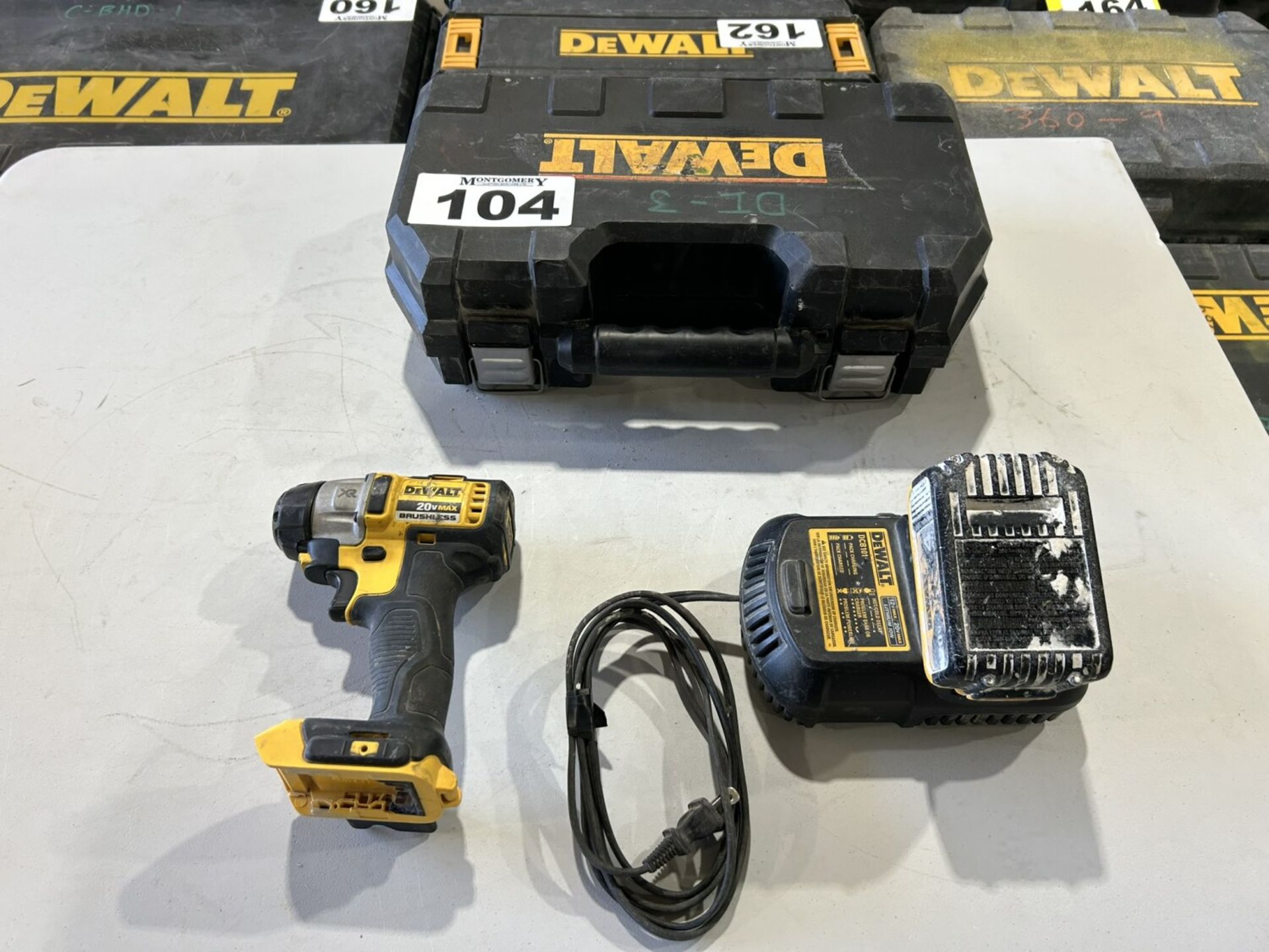 DEWALT CORDLESS IMPACT DRIVER W/ BATTERY AND CHARGER