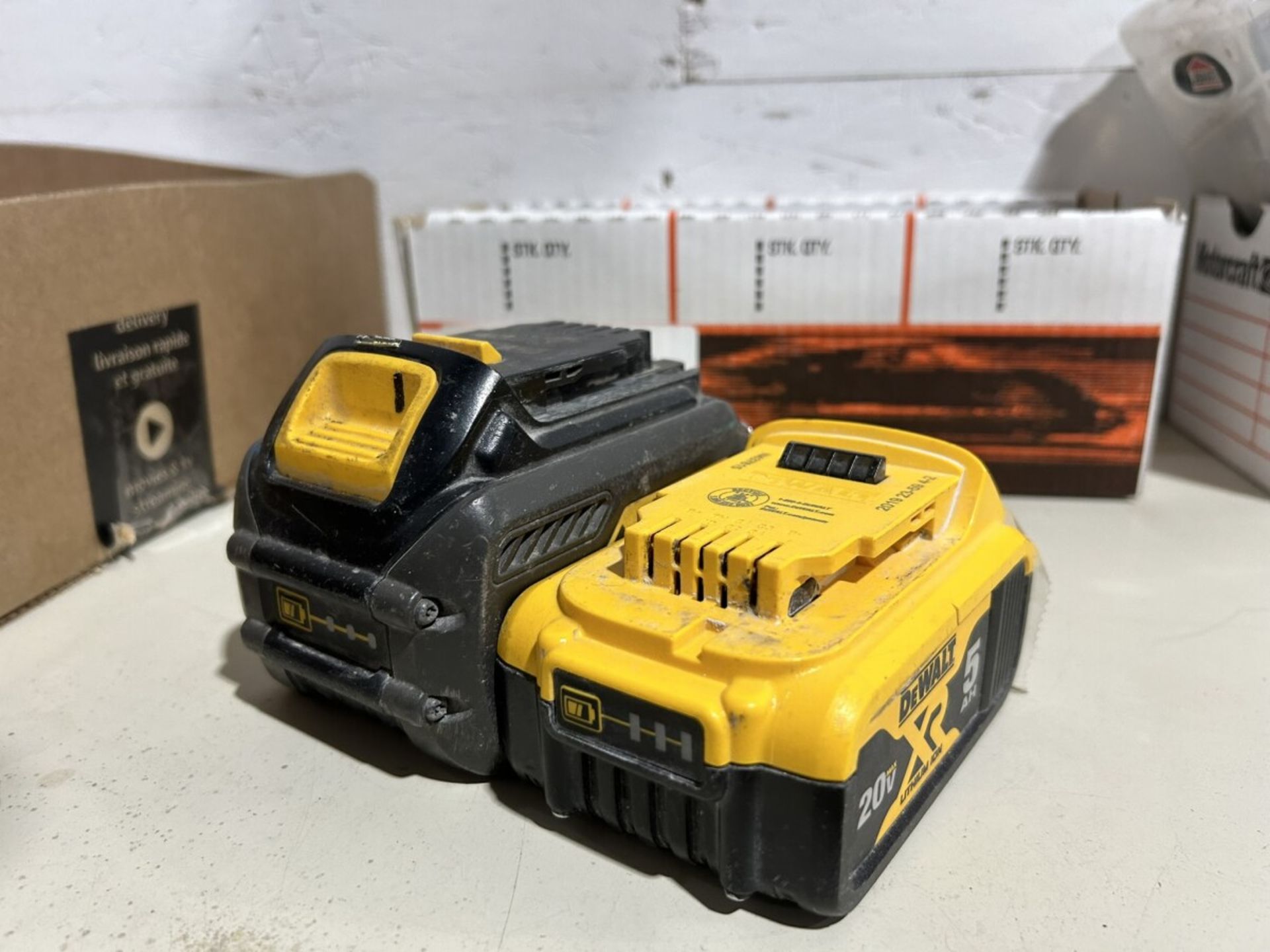 DEWALT 6.0AH & 5.0AH BATTERIES - Image 4 of 6