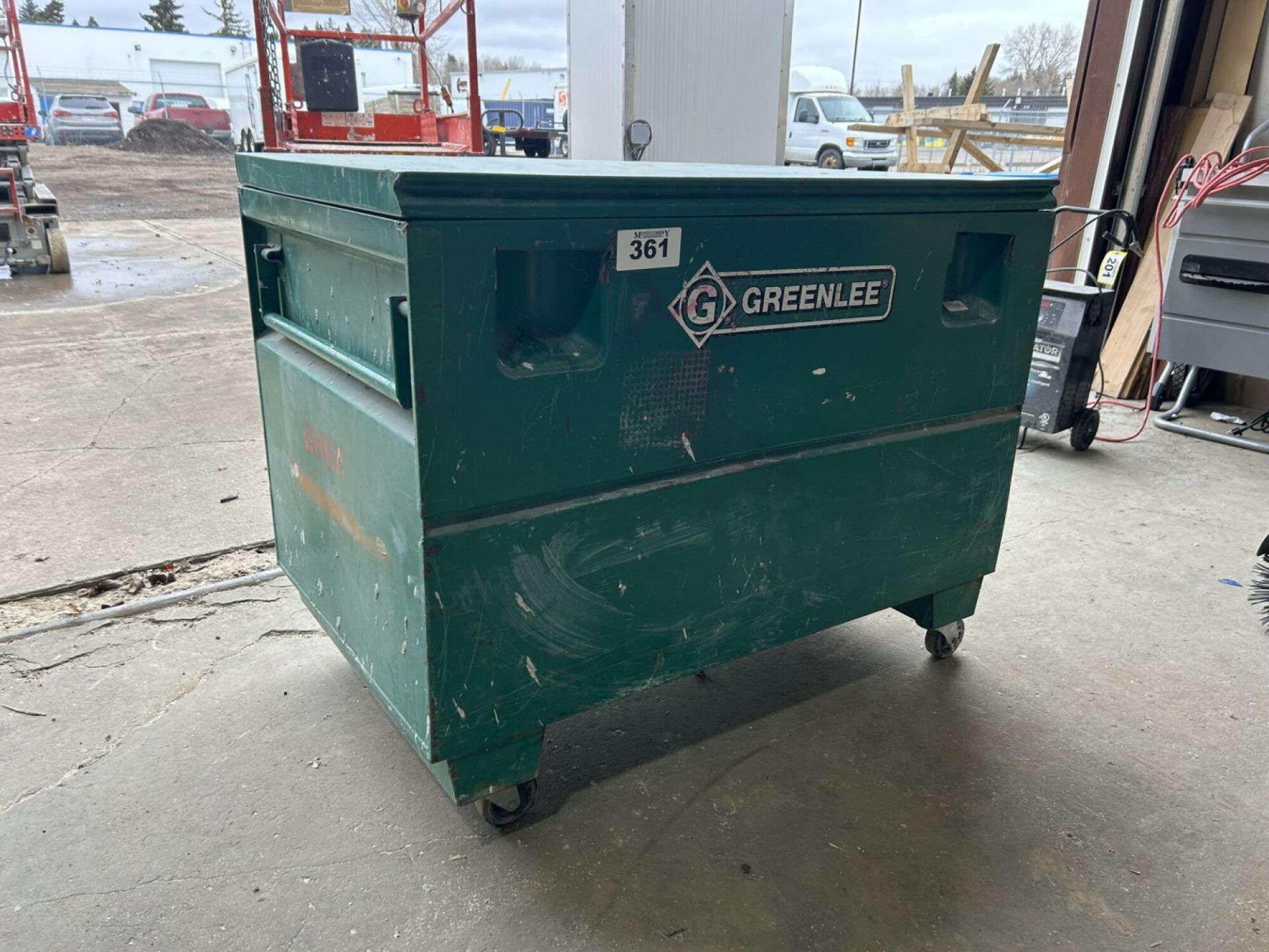 GREENLINE JOB SITE ROLLING TOOL BOX 48"X30"X30"H