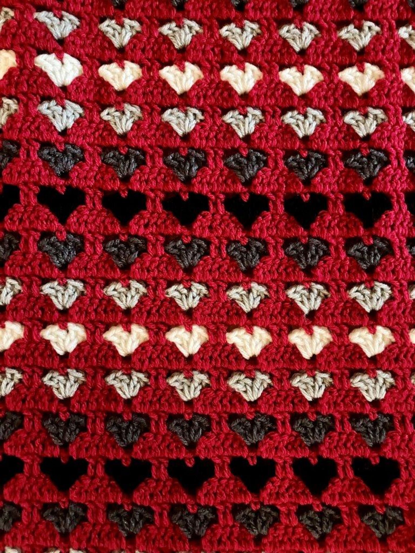 BEAUTIFUL HANDCRAFTED BABY AFGHAN - Image 2 of 3