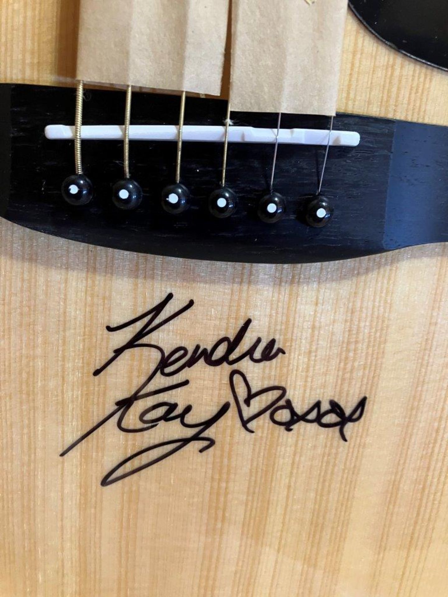 YAHAMA ACOUSTIC GUITAR SIGNED BY COUNTRY MUSICIANS - Image 3 of 5