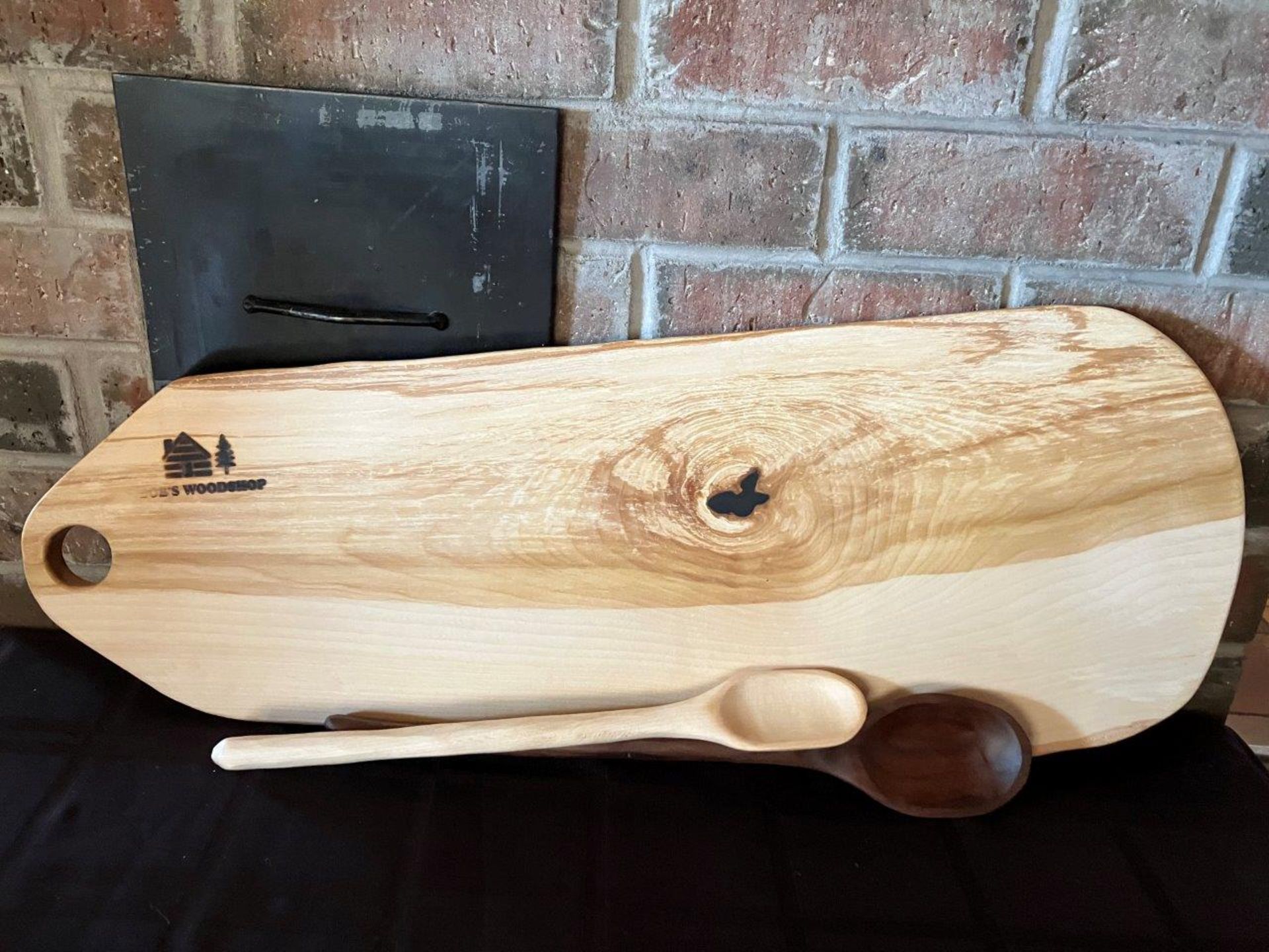 BIRCH CHARCUTERIE BOARD WITH 2 HAND CARVED SPOONS