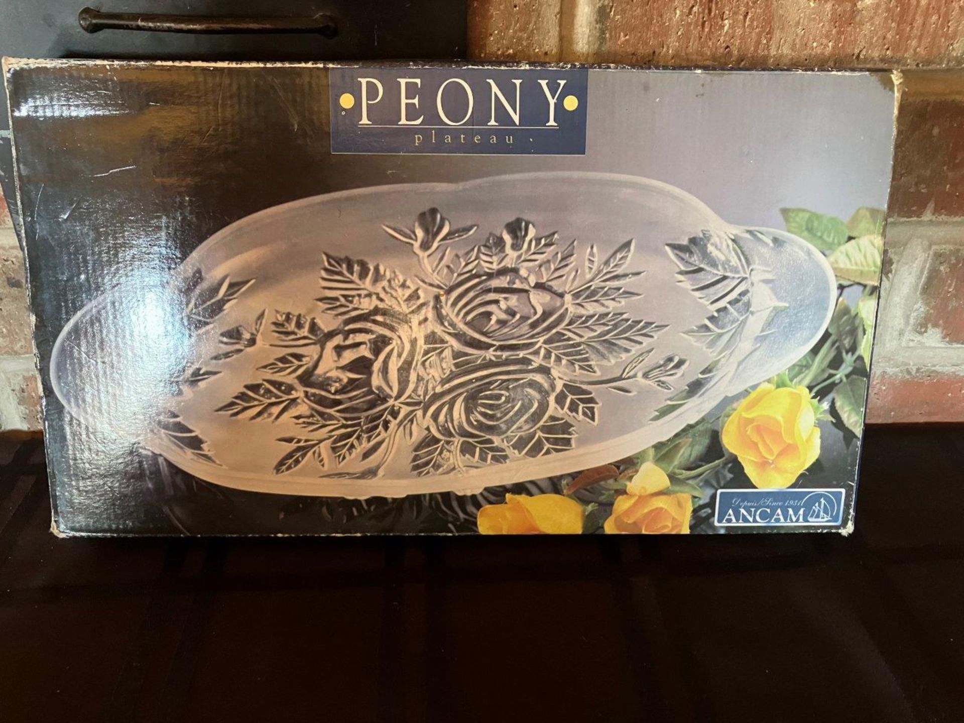 OVAL PEONY SERVING PLATTER - Image 2 of 2