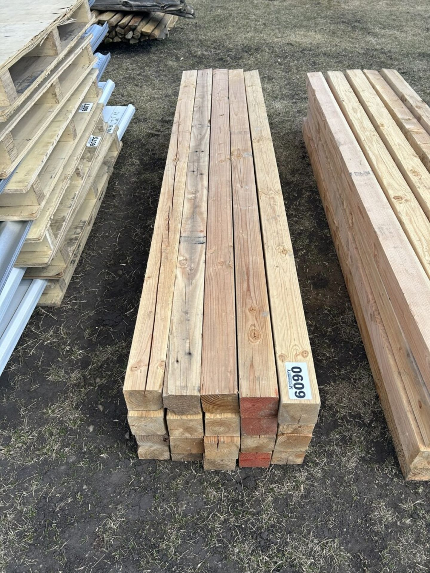 L/O - 20 - 4"x4"x7.5' TIMBERS - SPRUCE - Image 2 of 4