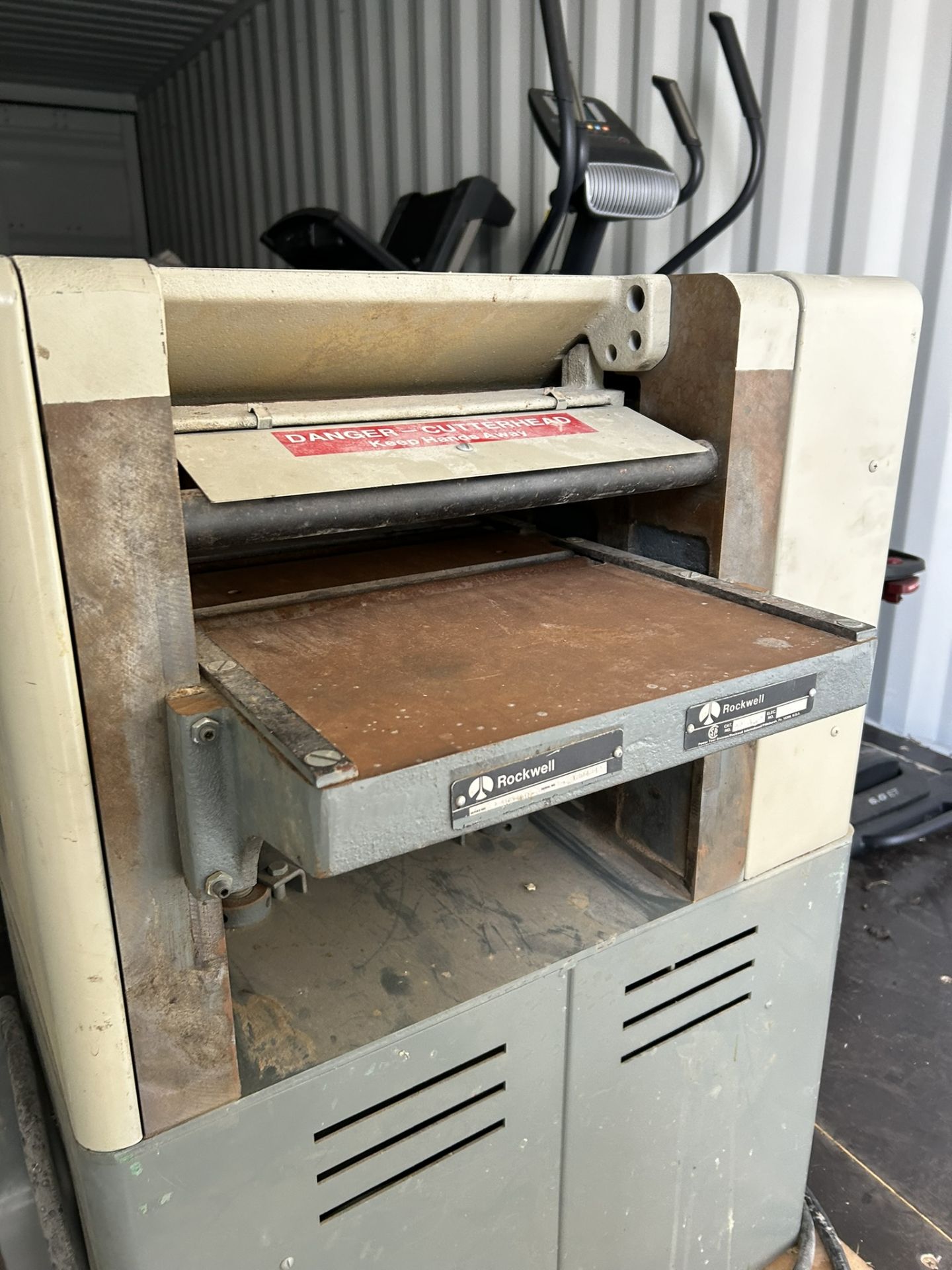 ROCKWELL 13" THICKNESS PLANER, 220V - Image 5 of 7