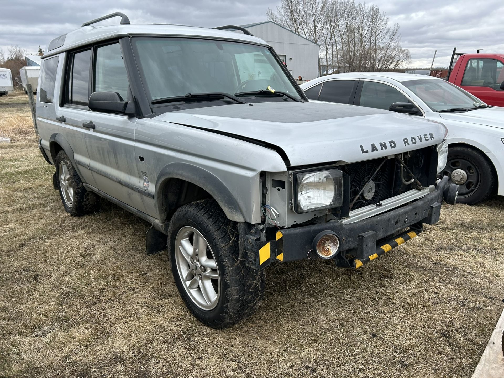 2001 LAND ROVER MPV 4X4, A/T, LEATHER INTERIOR, ENGINE REQUIRES REBUILD AND HAS BEEN REMOVED - Image 3 of 10