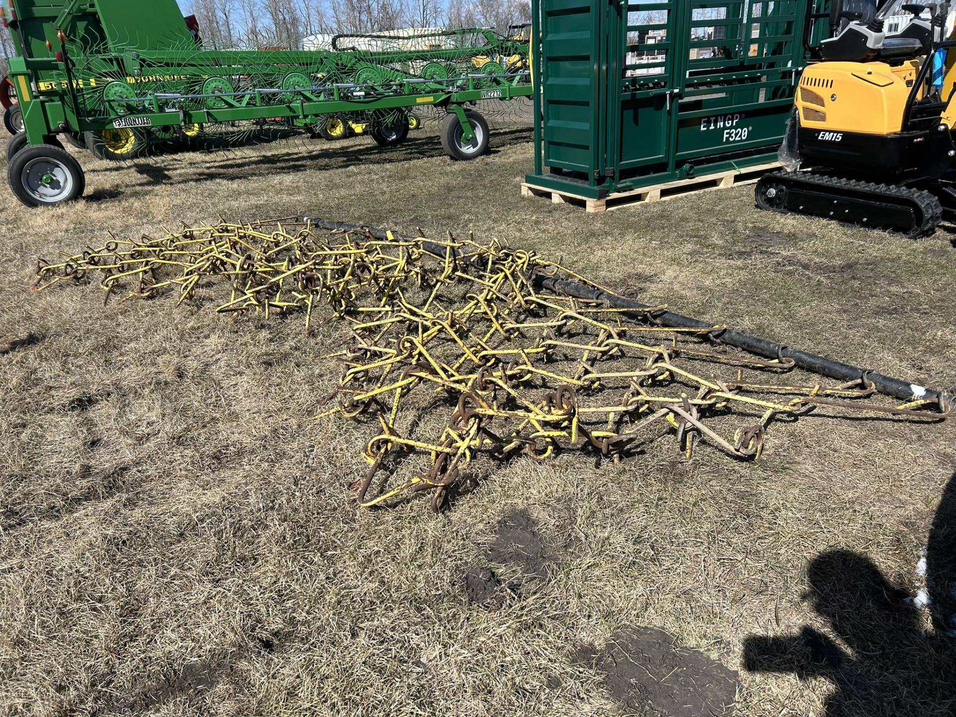 SET OF PASTURE CHAIN HARROWS W/ DRAW BAR - 15 FT - Image 3 of 4