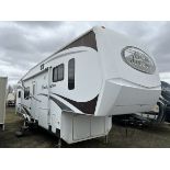 2007 GRAND JUNCTION 29DRK BY DUTCHMEN - DOUBLE SLIDE, AWNING, AC, REAR KITCHEN, FRONT QUEEN
