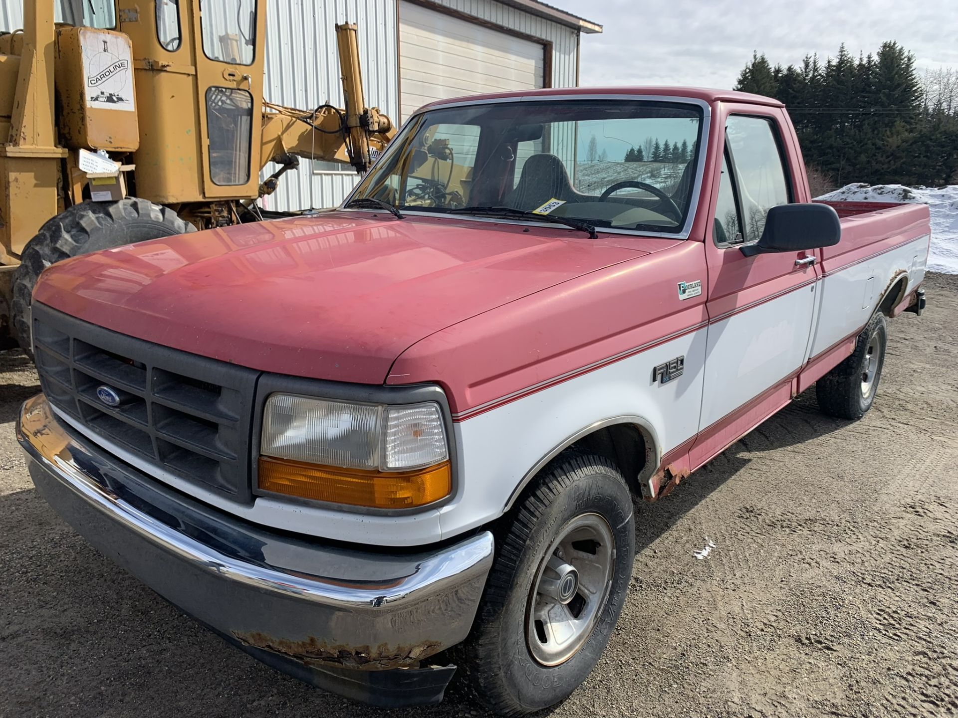 **OFFSITE** 1996 FORD F150 PICKUP TRUCK S/N 2FTEF15N9TCA44980, REG.CAB. LONG BOX, A/T UNKNOWN - Image 2 of 6