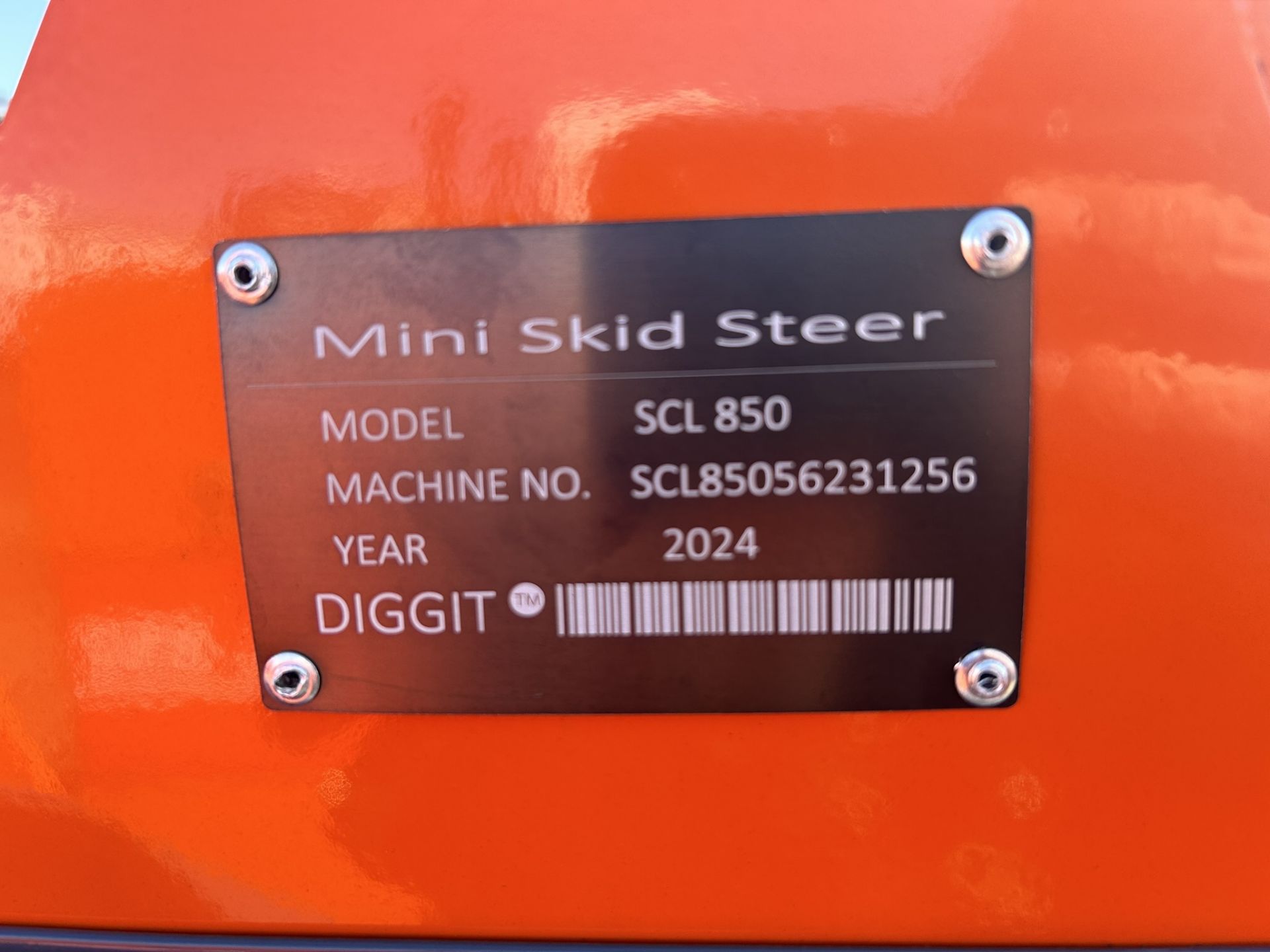 2024 DIGGIT EINGP SCL 850 MINI SKID STEER S/N SCL85056231256 - Image 8 of 8