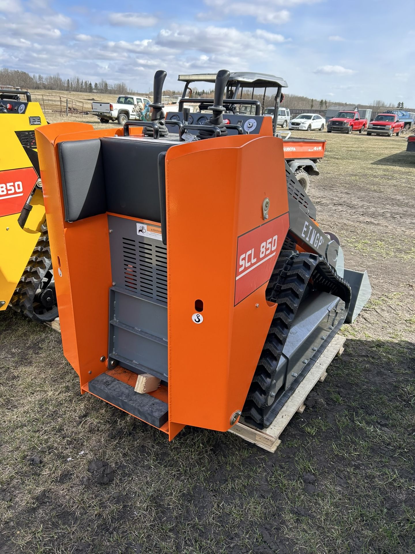 2024 DIGGIT SCL 850 MINI SKID STEER W/ RUBBER TRACKS S/N SCL 85056231190 - Image 3 of 8