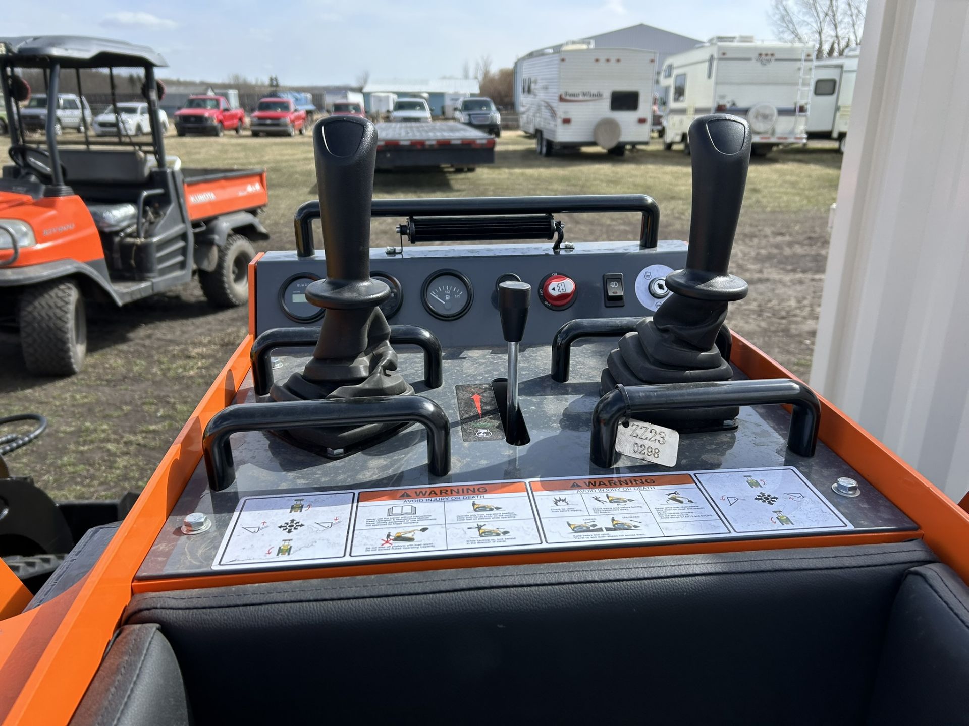 2024 DIGGIT SCL 850 MINI SKID STEER W/ RUBBER TRACKS S/N SCL 85056231190 - Image 5 of 8