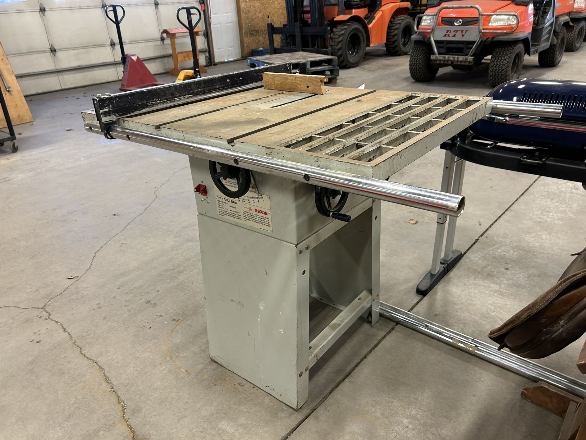 REXON 10" TABLE SAW W/EXTENSIONS - Image 2 of 6