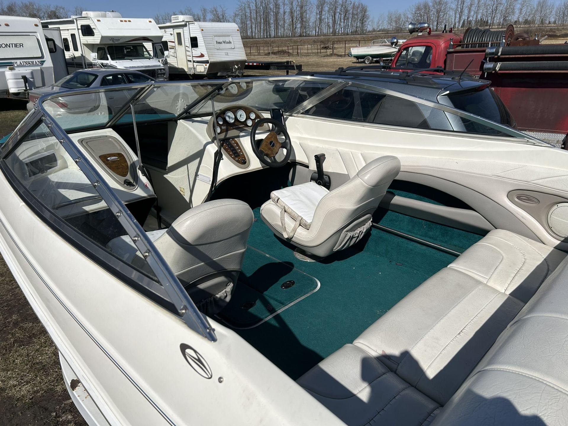 1998 CAMPION ALLANTE INBOARD MOTOR BOAT, W/ MERCRUSIER ALPHA ONE 5.7 LITRE ENG. S/N ZB1S6576F798 & - Image 5 of 12