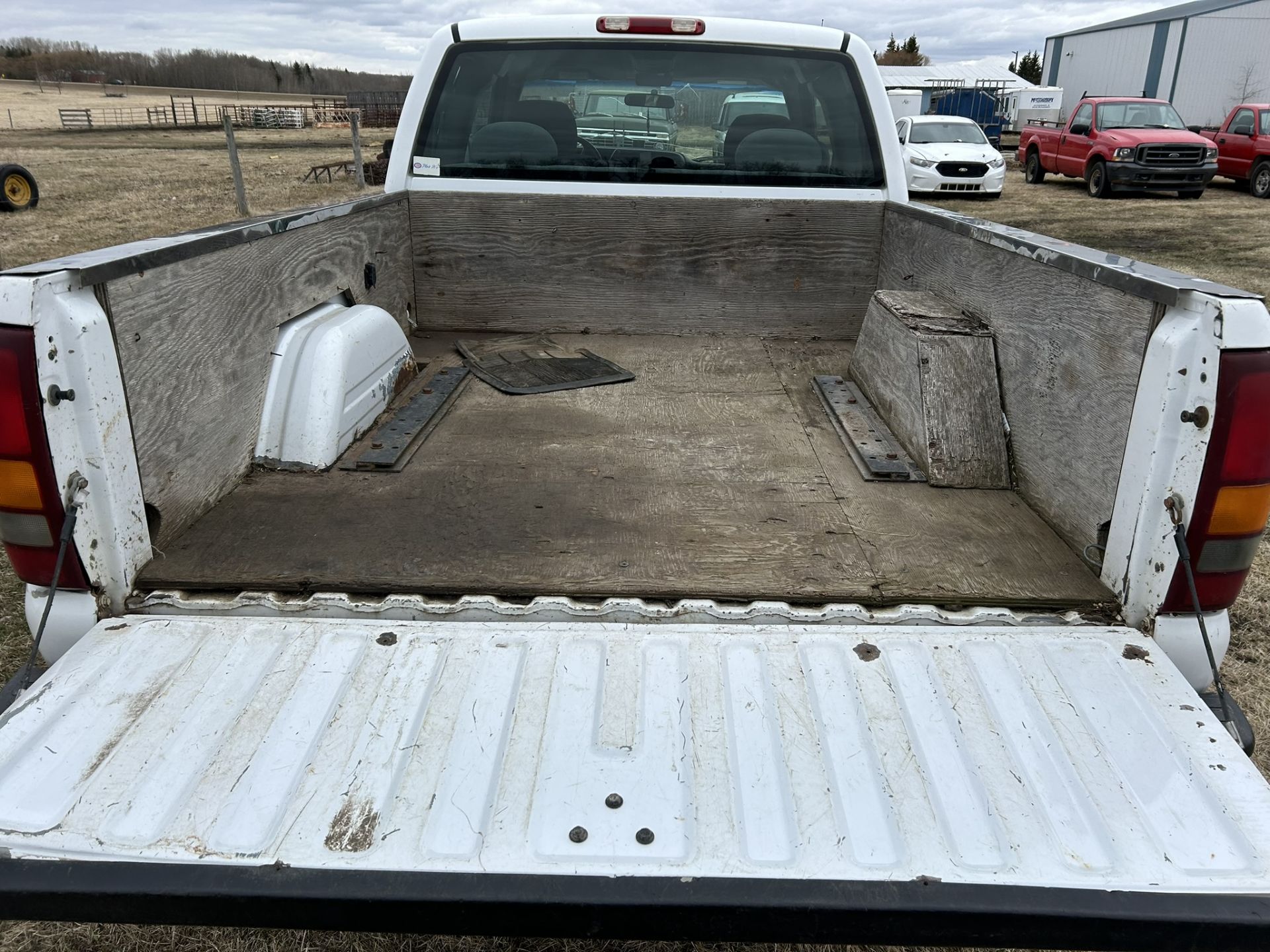 2001 CHEVROLET 2500 LS P/U TRUCK, EXTENDED CAB, SHORTS BOX, V8, 4WD, AT, 333,705 KM'S SHOWING - Image 9 of 11