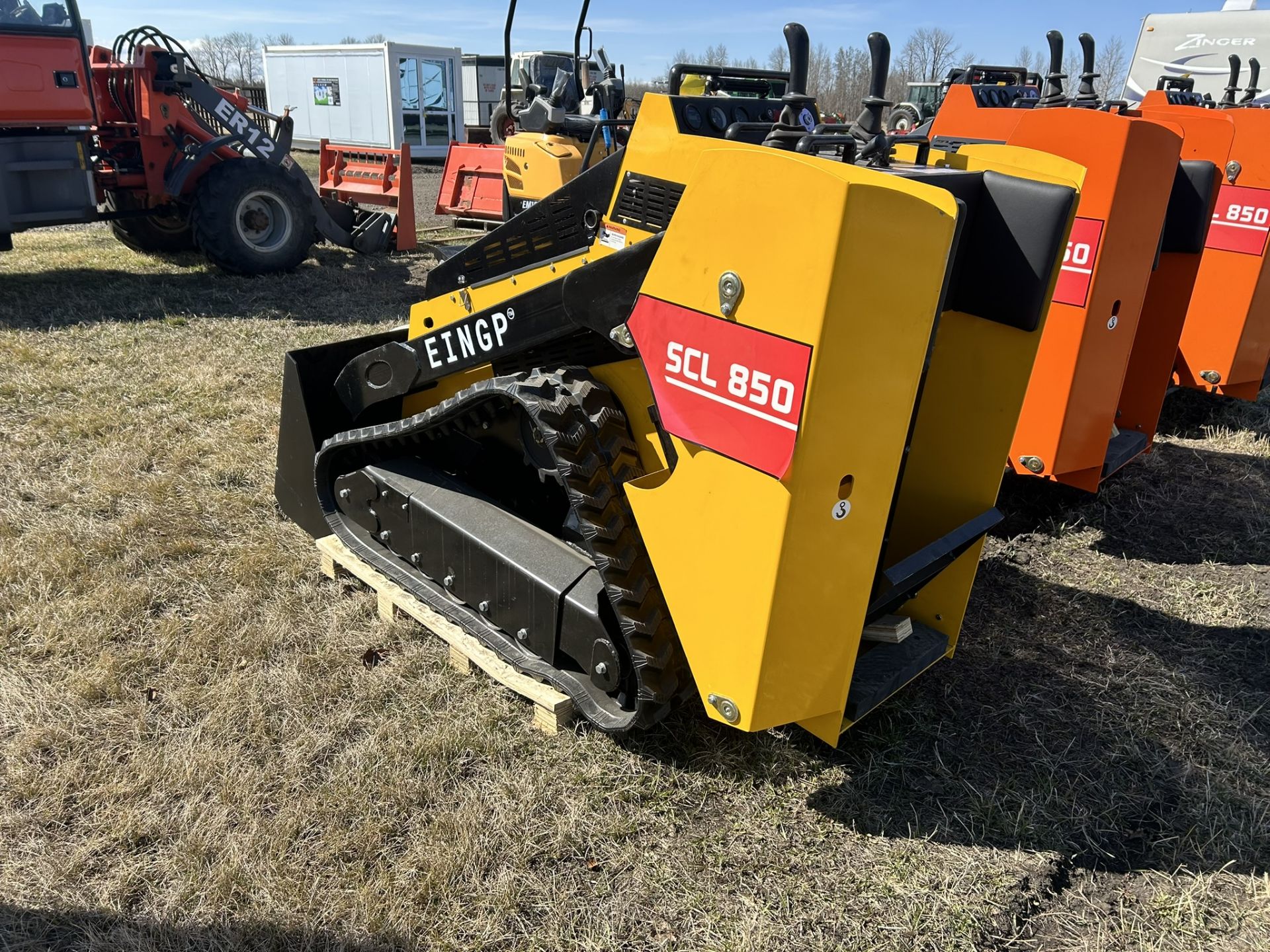 2024 DIGGIT EINGP SCL 850 MINI SKID STEER S/N SCL85056231285 - Image 3 of 8