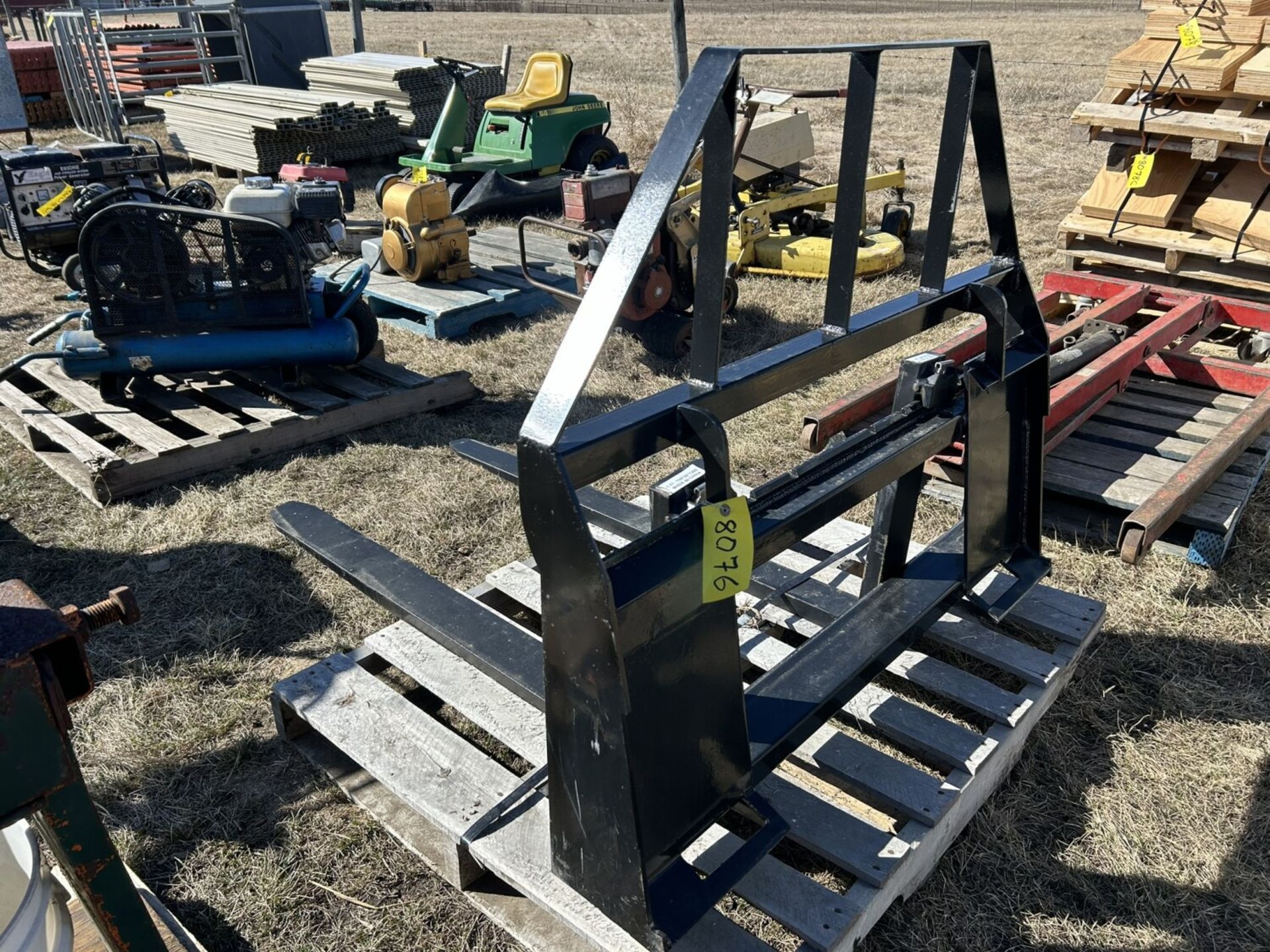 UNUSED 48 IN PALLET FORKS FOR SKID STEER - Image 4 of 4