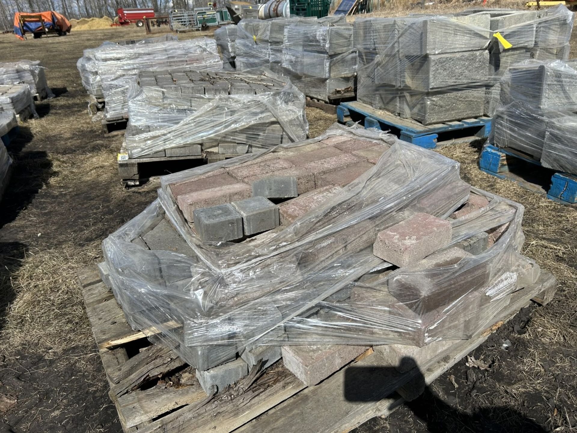 P/O ASSORTED 4X8 & 4X4 PAVING STONE ETC.