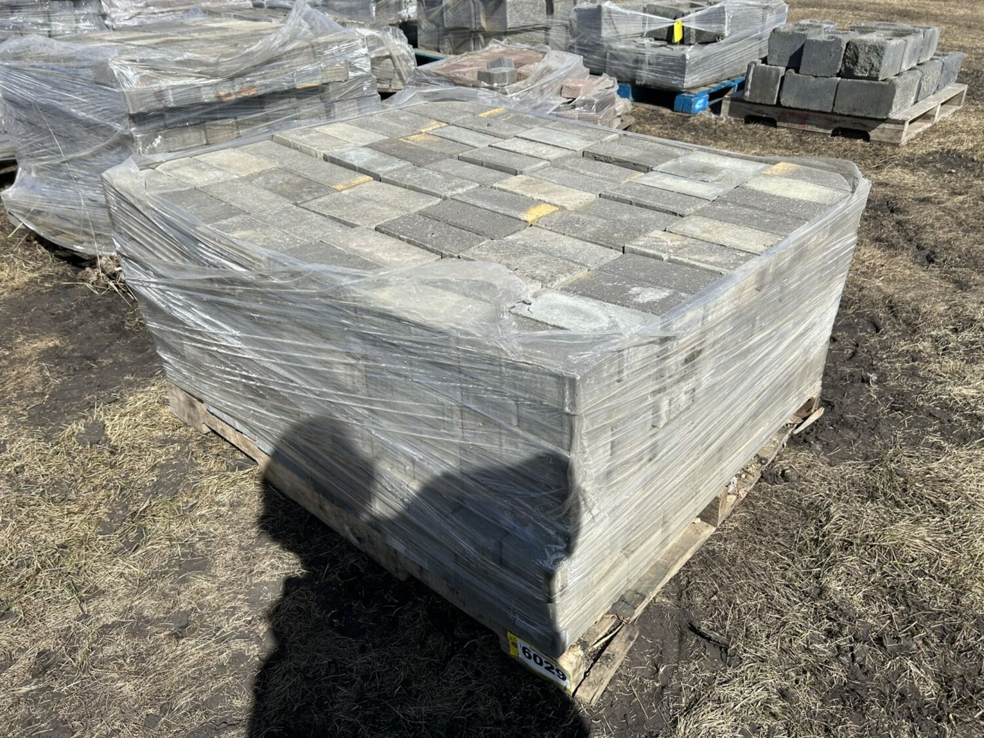 P/O 4X8 GREY PAVING STONES