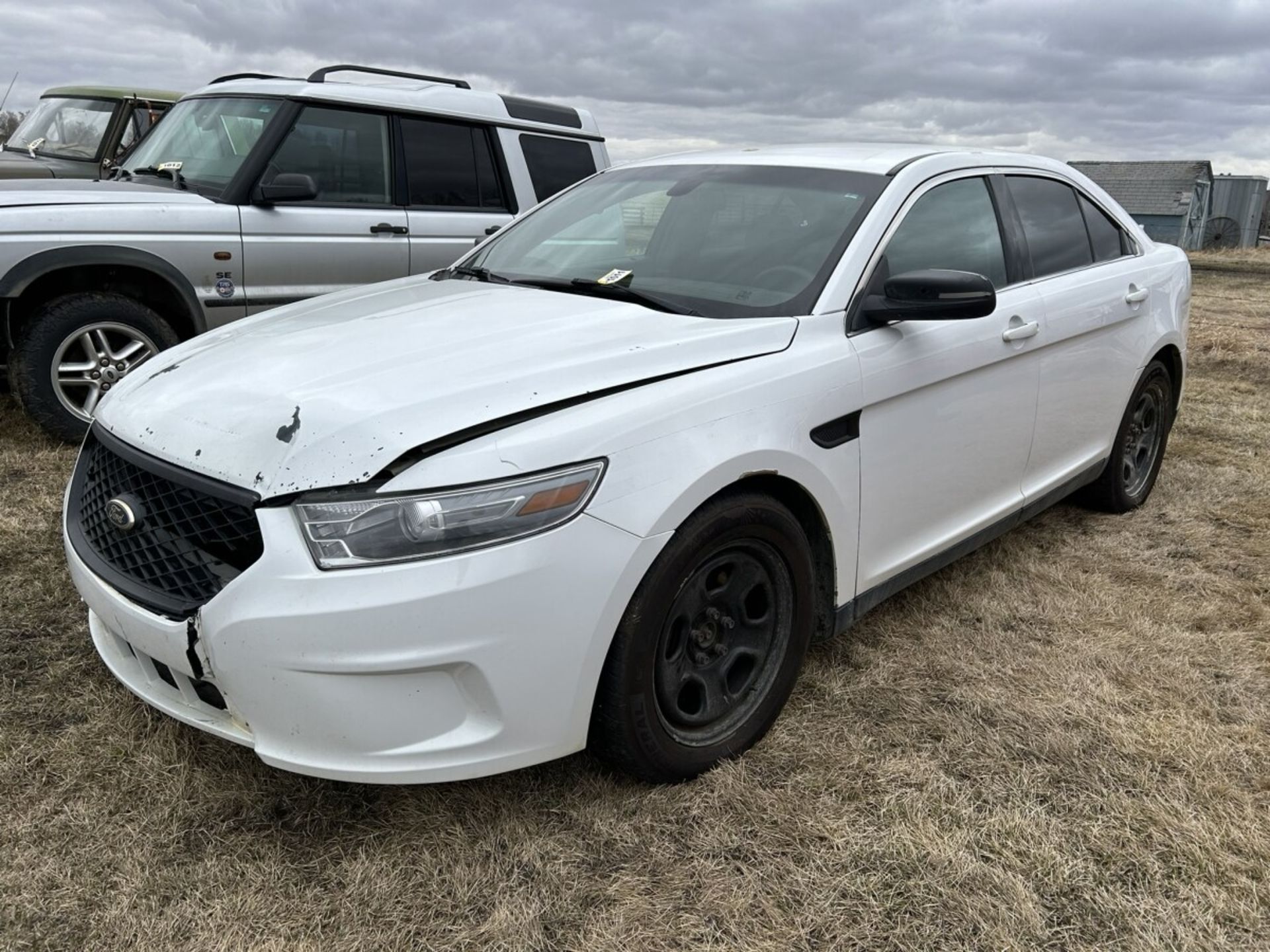 2013 FORD TAURUS POLICE INTERCEPTOR, V6 GAS ENG., A/T, CLOTH INTERIOR, DAMAGE HOOD, S/N