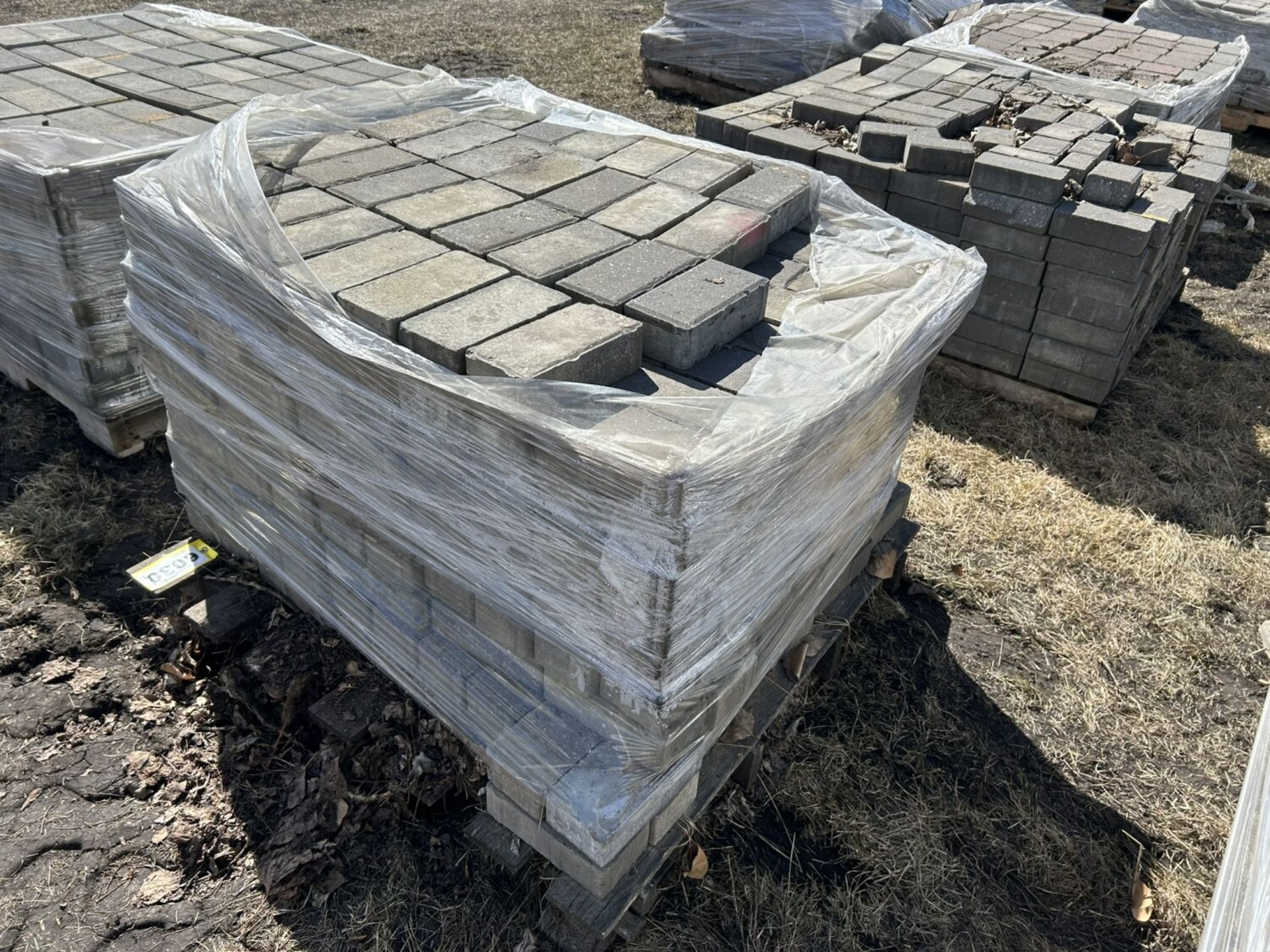 P/O 4X8 GREY PAVING STONES