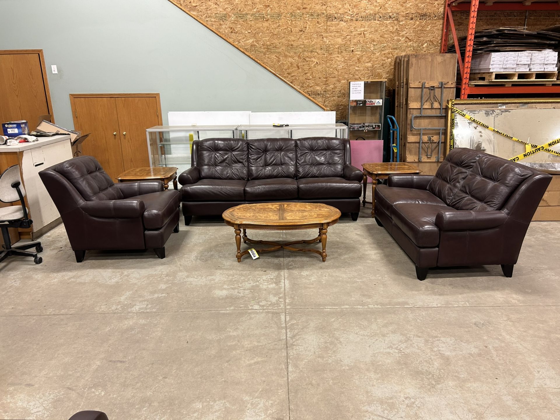 3 PC EXECUTIVE BROWN LEATHER SOFA, LOVESEAT & CHAIR (COFFEE & END TABLES NOT INCLUDED)