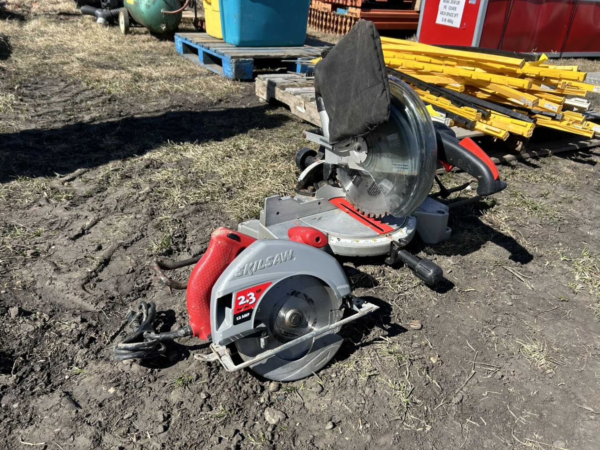 CRAFTSMAN MITRE SAW & CIRCULAR SAW - Image 2 of 6