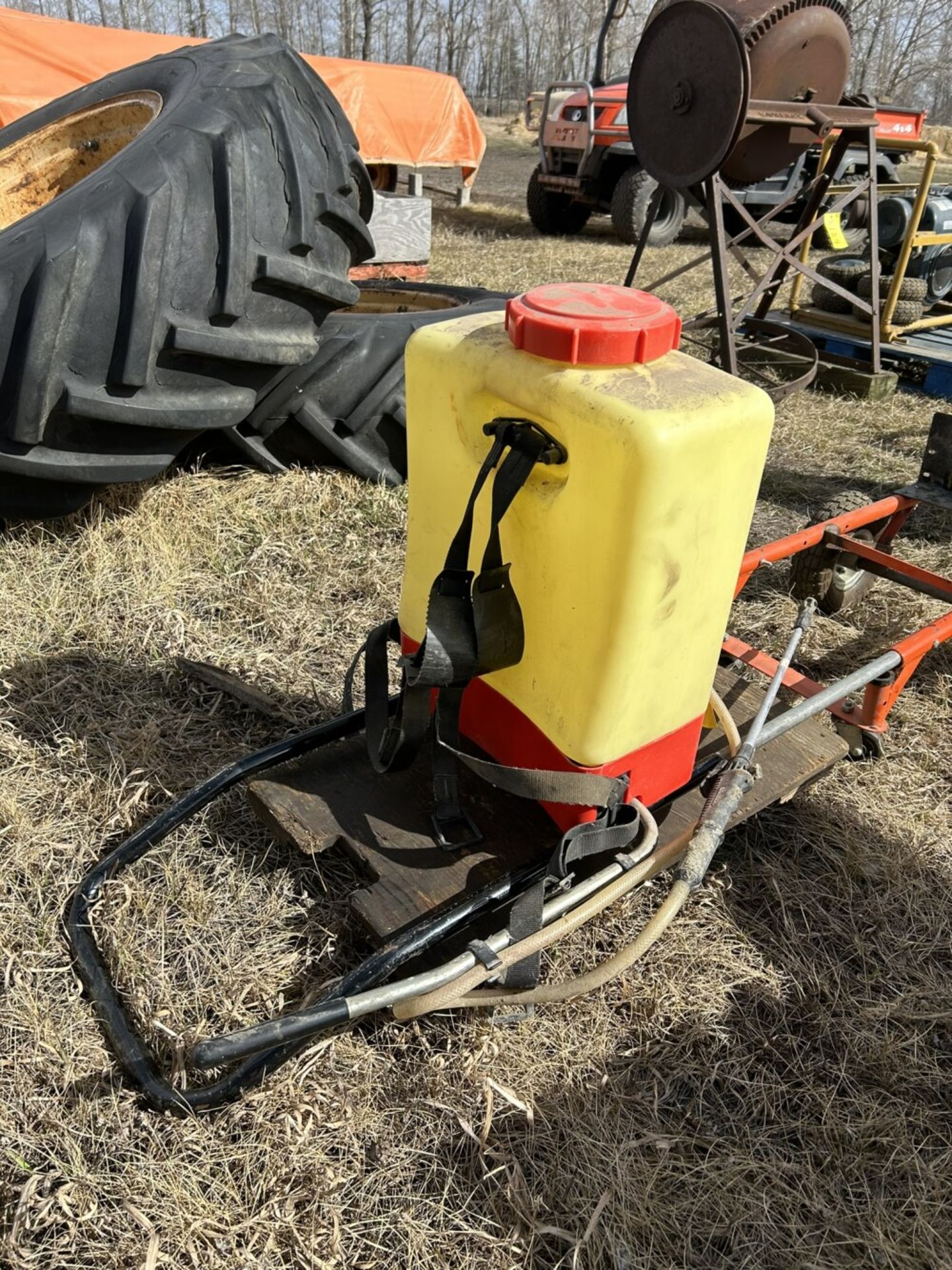 HANDI BACKPACK SPRAYER, 2 WHEELED DOLLY - Image 4 of 5