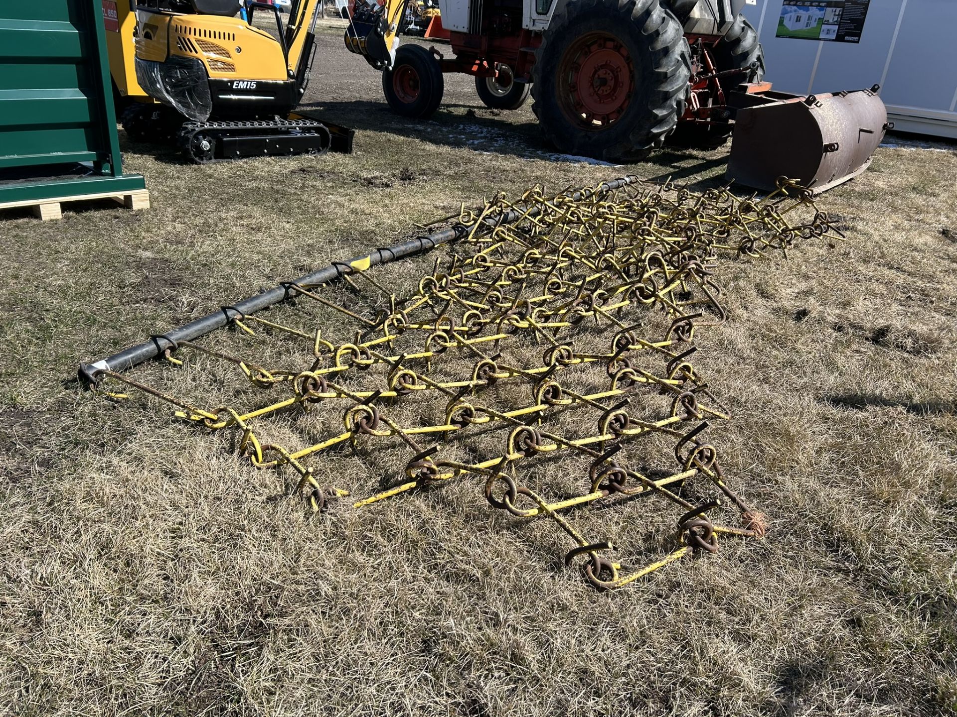 SET OF PASTURE CHAIN HARROWS W/ DRAW BAR - 15 FT - Image 4 of 4