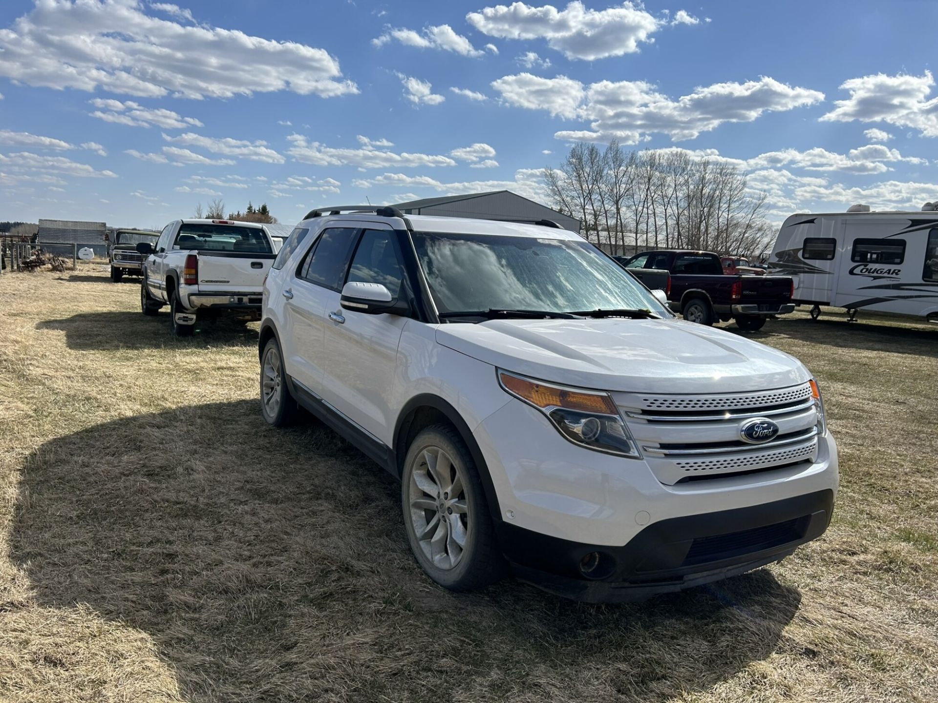 2011 FORD EXPLORER SUV LIMITED, FULL LOAD, AWD. 3.5L V6 - NOTE** TRANS NEEDS REPAIR OR REPLACEMENT - Image 2 of 15