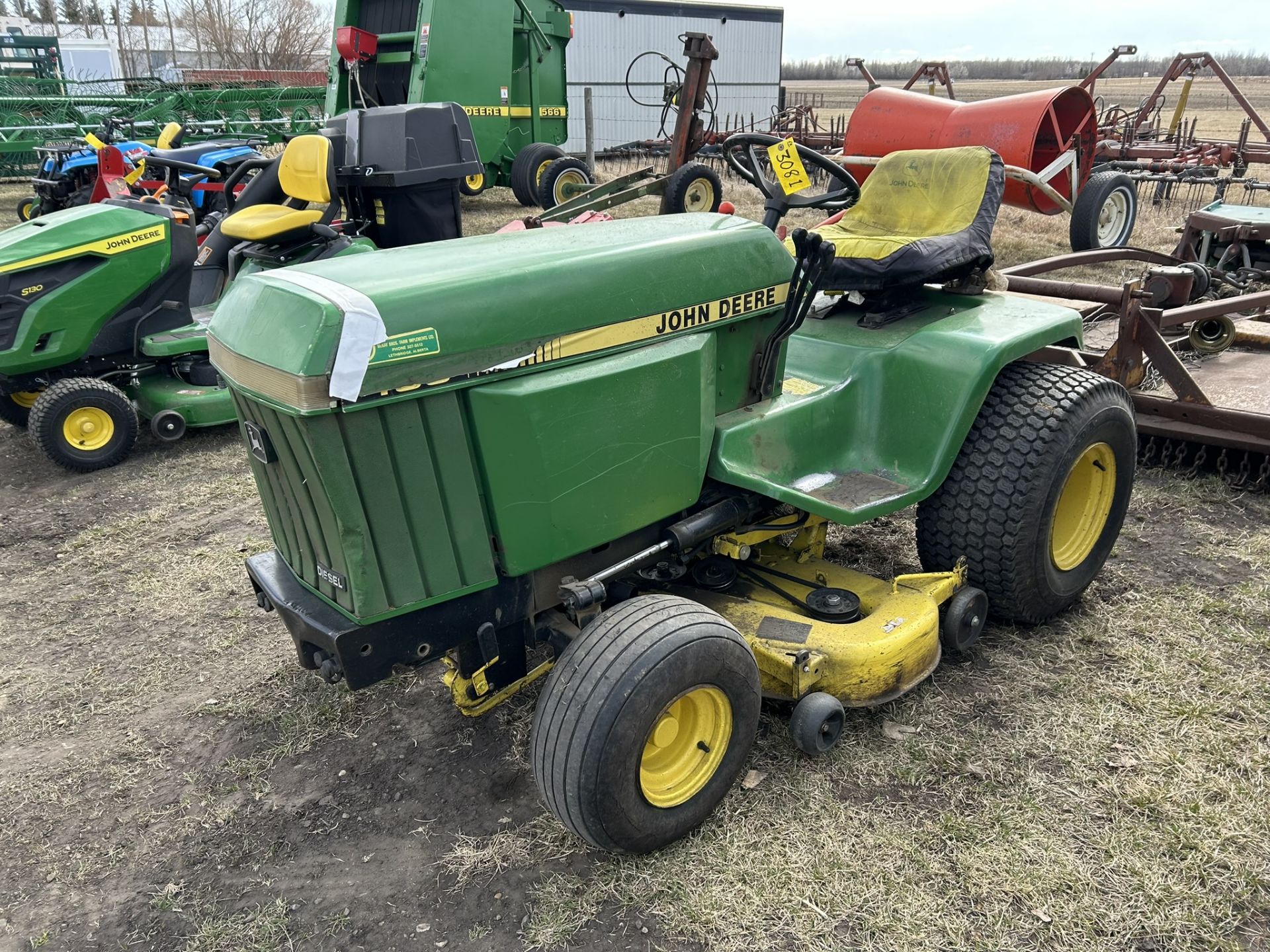 JOHN DEERE 430 DEISEL GARDEN TRACTOR. HYDROSTATIC, 2 SCV, POWER STEERING, FRONT AND MID PTO, 48" - Image 2 of 5