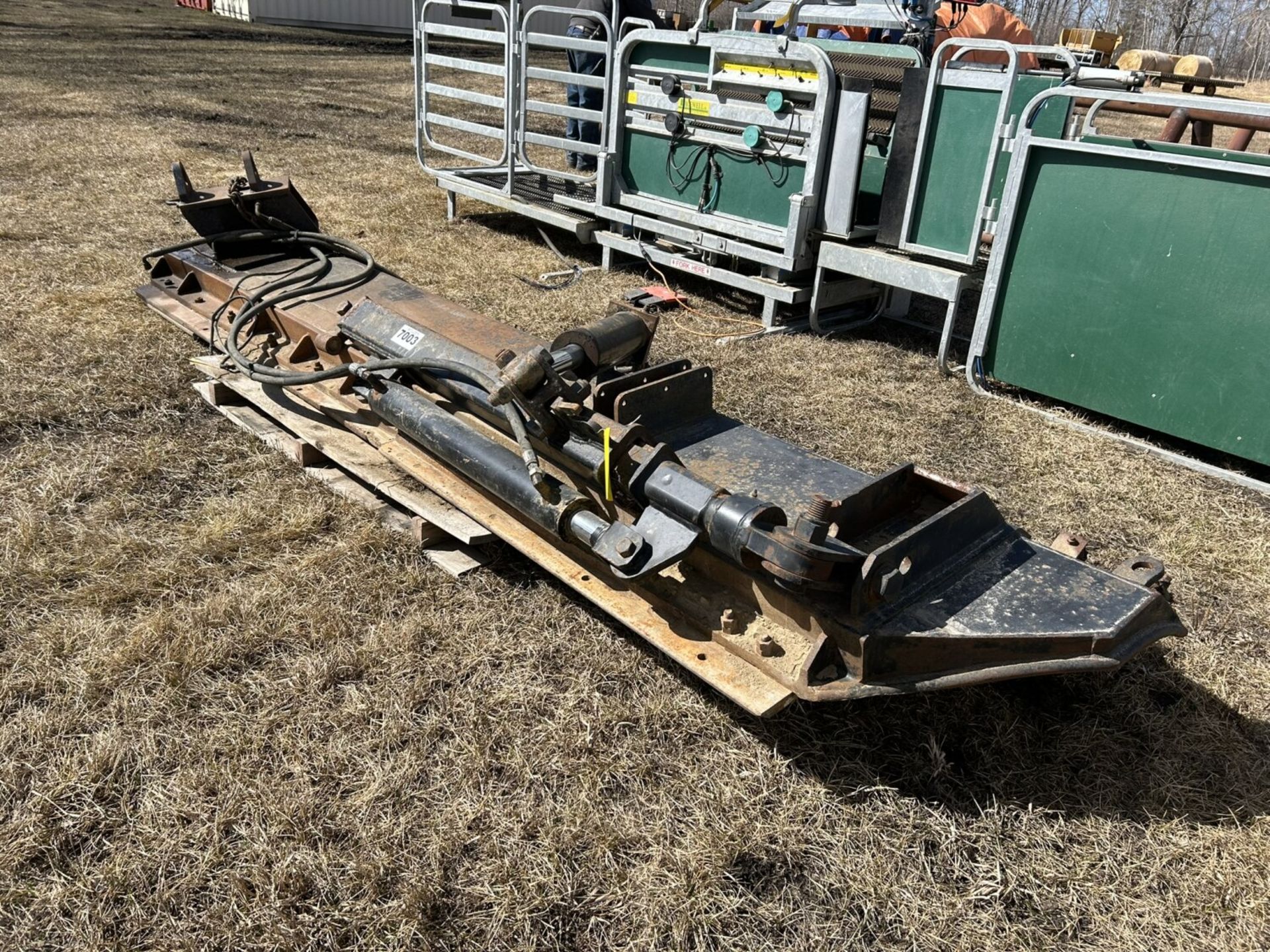 10FT HYD. SNOW WING FOR ROAD GRADER - Image 4 of 6
