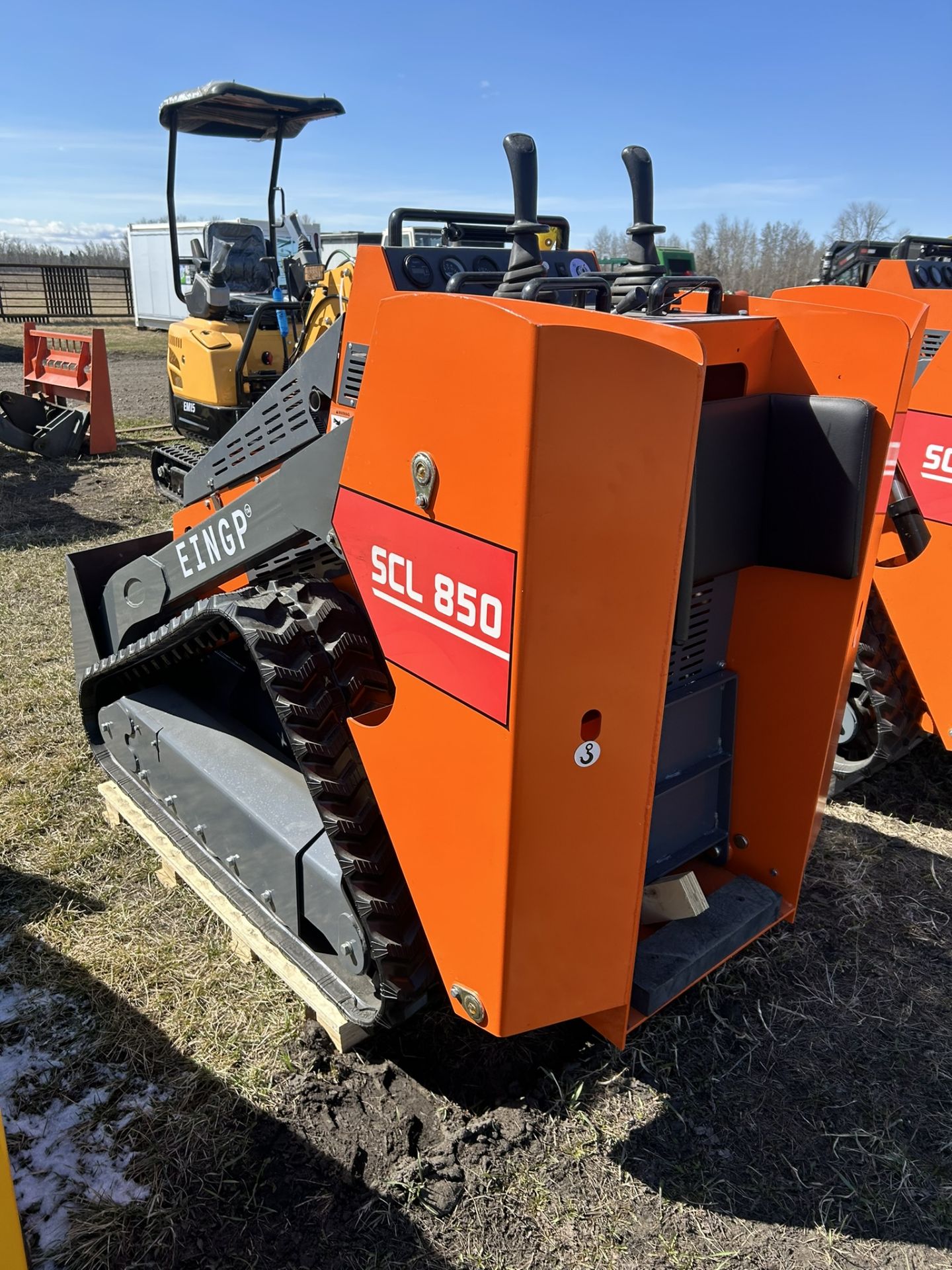 2024 DIGGIT EINGP SCL 850 MINI SKID STEER S/N SCL85056231256 - Image 3 of 8